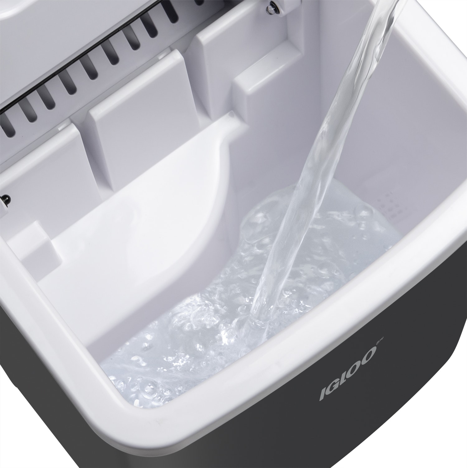 Fabricador de hielo de cubitos de 26 lb por día de Igloo (Negro)