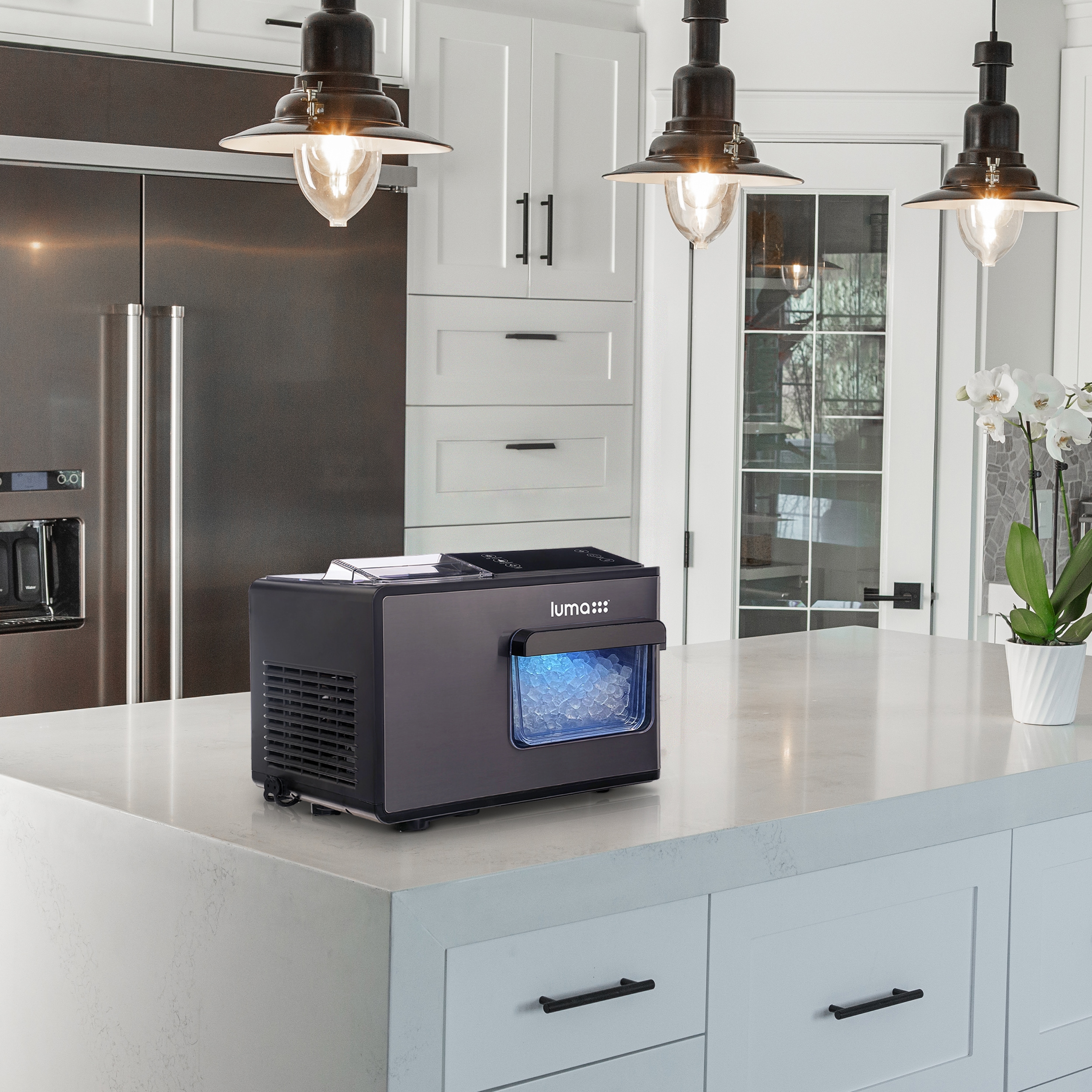 Fabricador de hielo de hielo tipo pepita de 44 libras por día de Luma Comfort (Negro)