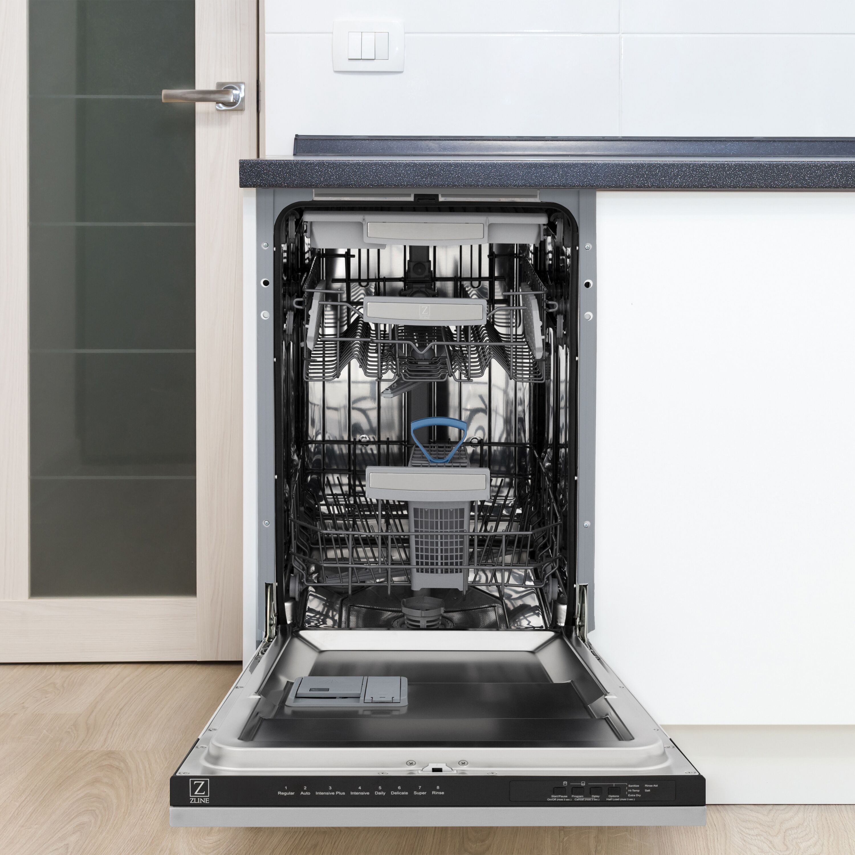 Lavavajillas empotrable de control superior de 18 pulgadas de ZLINE KITCHEN & BATH con tercer rack (tina de acero inoxidable con panel de acero inoxidable tradicional) ENERGY STAR, nivel de sonido estándar de 51 decibeles DWV-304-18