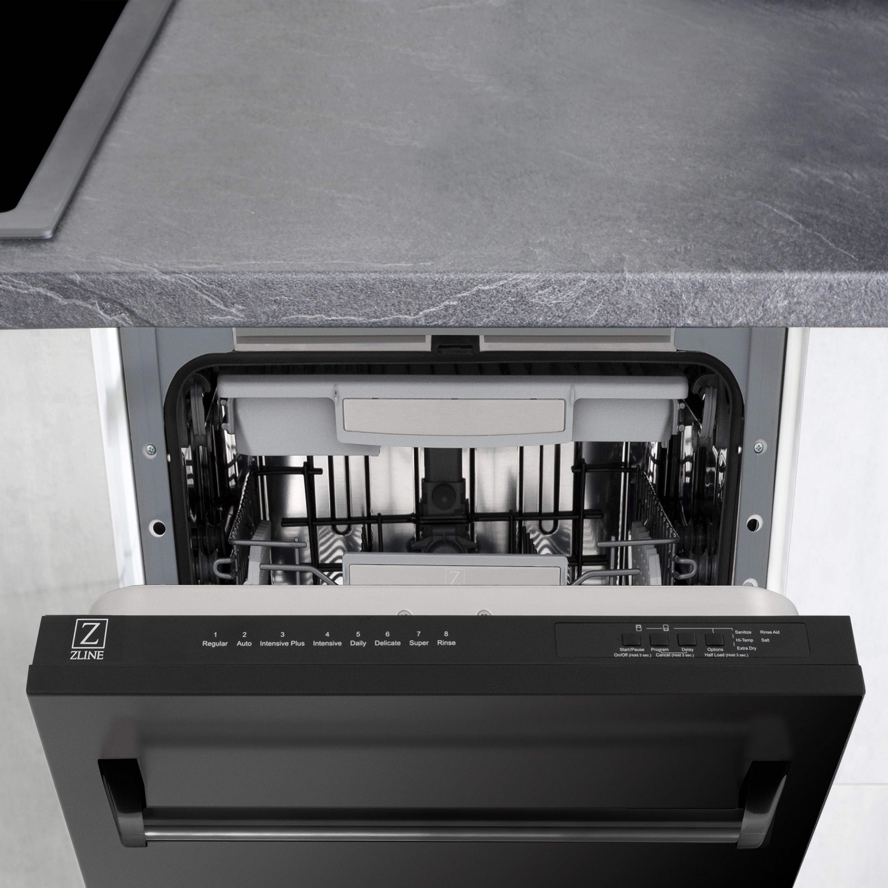 Lavavajillas empotrable de control superior de 18 pulgadas con tercera rejilla (tina de acero inoxidable con panel de acero inoxidable negro) ENERGY STAR, nivel de sonido estándar de 51 decibelios modelo DWV-BS-18 de ZLINE KITCHEN & BATH Tallac.