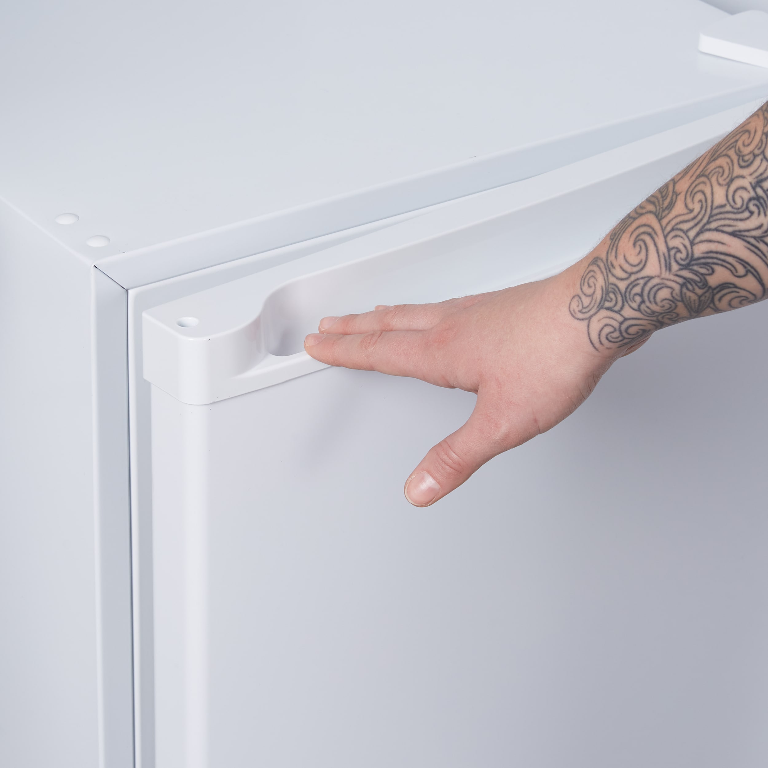 Congelador Vertical de 3 pies cúbicos (Blanco) Certificado ENERGY STAR UF-304WA