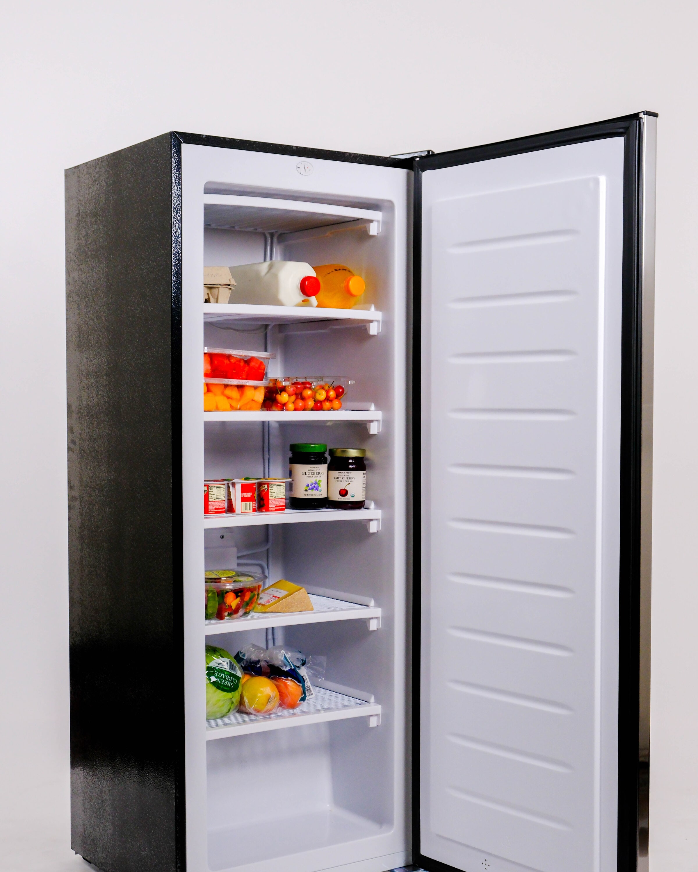 Congelador vertical de 6.5 pies cúbicos Frigidaire (Acero inoxidable) EFRF694