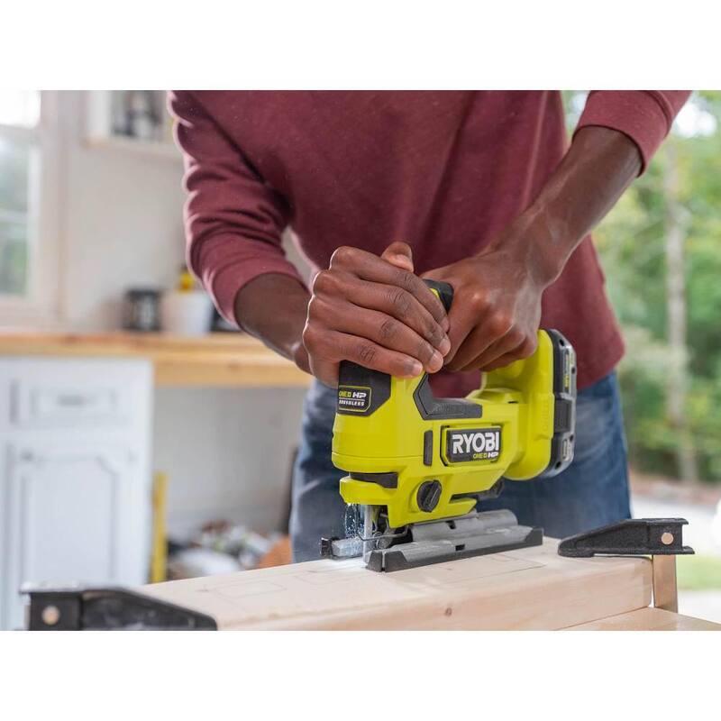 Clavadora neumática sin escobillas de 18 galgas RYOBI ONE+ HP 18V con sierra caladora inalámbrica sin escobillas ONE+ HP 18V (sólo herramientas) - P322-PBLJS01B