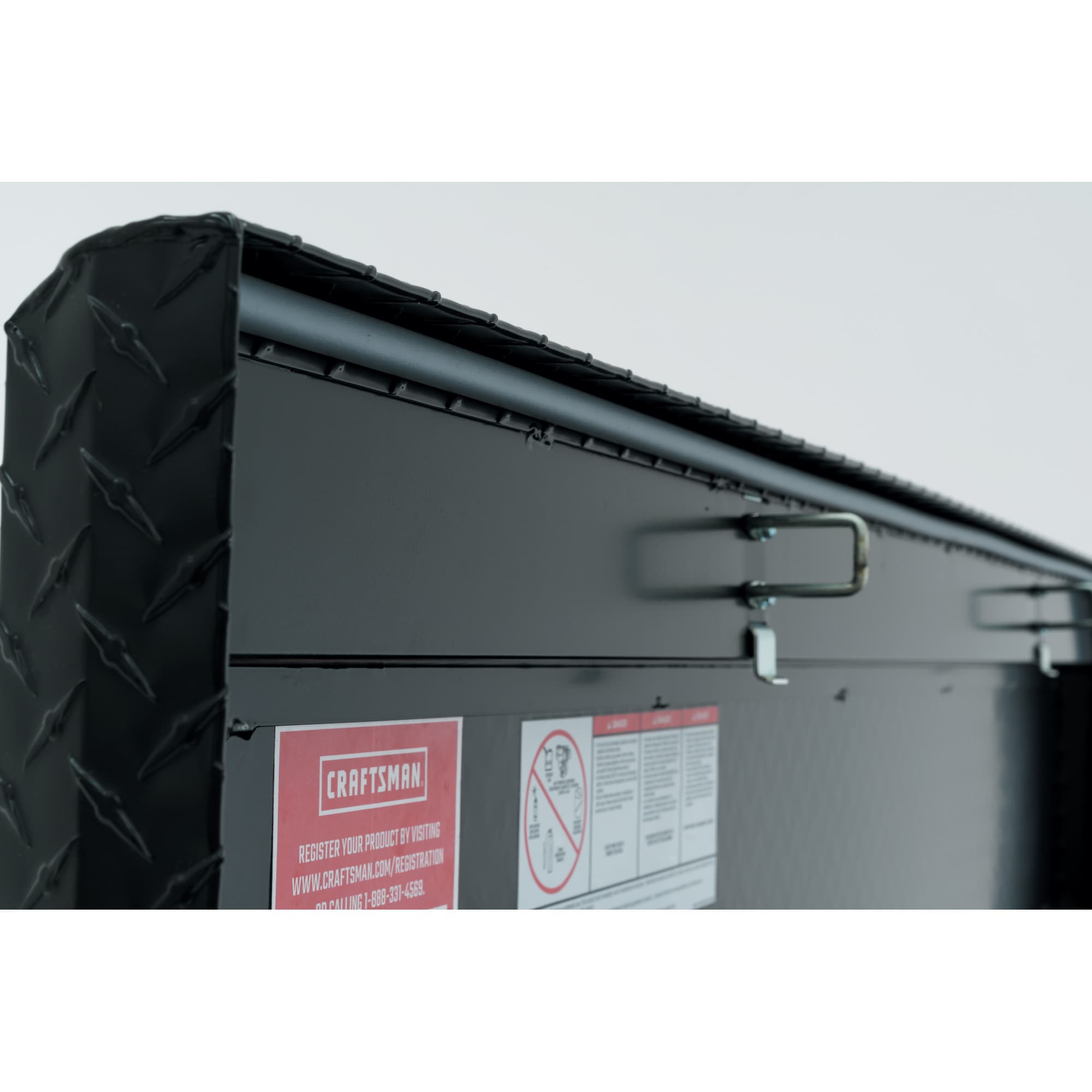 Caja de herramientas para camioneta negra mate de aluminio CRAFTSMAN 40.86 pulgadas x 19.57 pulgadas x 19.2 pulgadas