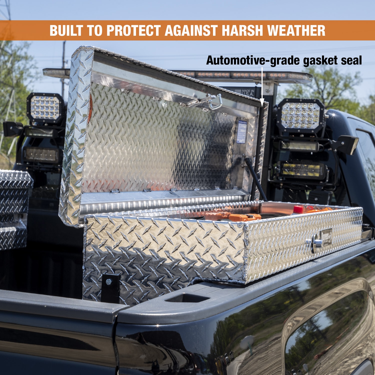 Caja de herramientas para camioneta montada en el lateral de aluminio con patrón en diamante de 70 pulgadas x 16 pulgadas x 13 pulgadas 1713030