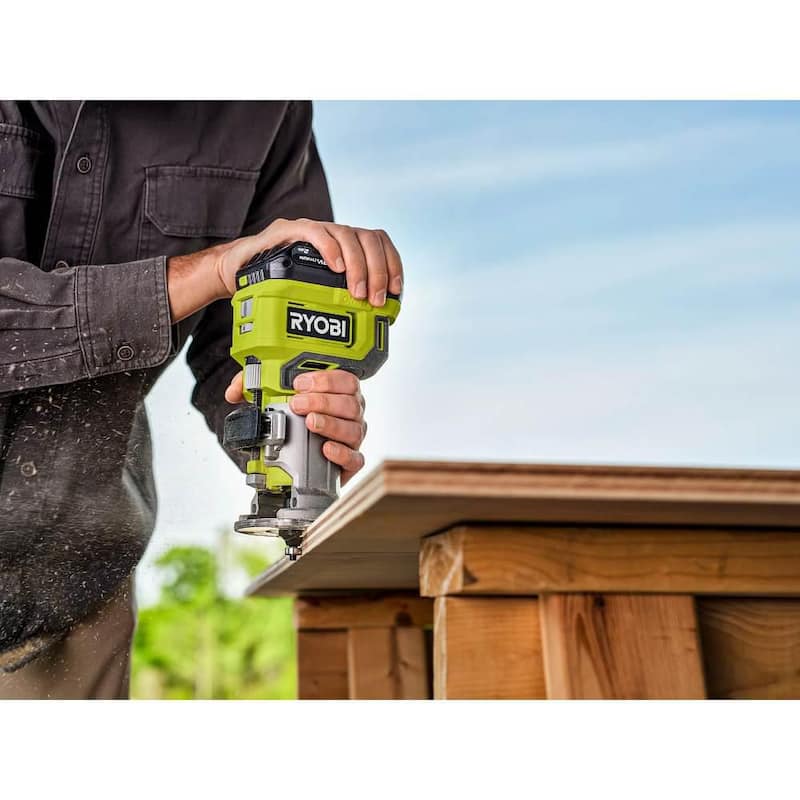 Clavadora de brad inalámbrica RYOBI ONE+ 18V calibre 18 con Router de base fija y compacta (solo herramientas) - P321-PCL424B