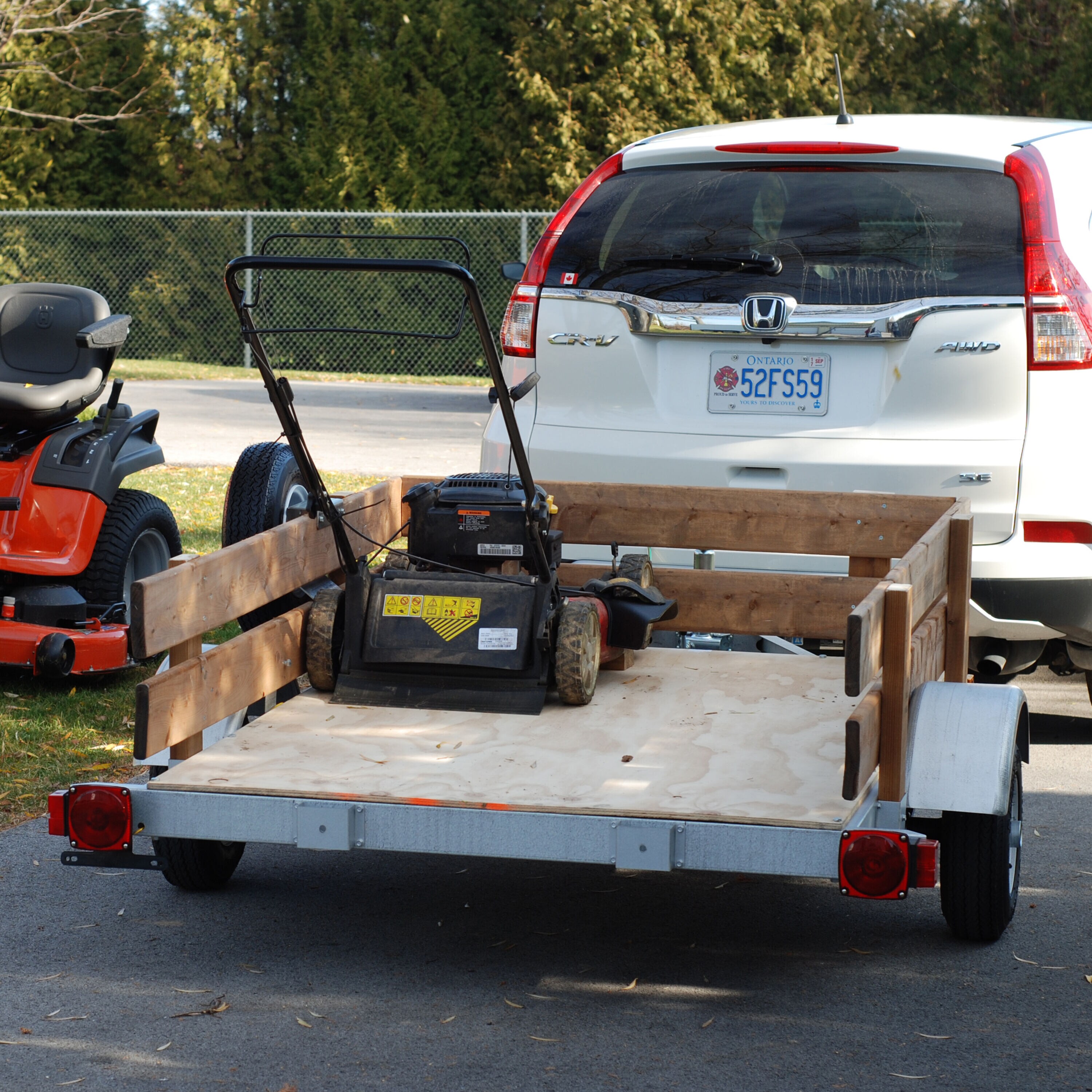 Remolque utilitario de acero de 4 pies x 6 pies Stirling (capacidad de 800 lb) 504077