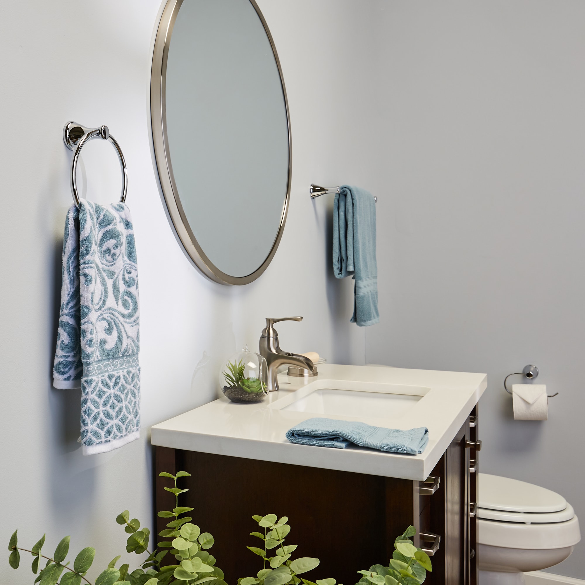 Juego de Accesorios para Baño Decorativo de Cromo Bailey de 3 Piezas Incluye Barra para Toallas, Porta Rollos de Papel y Argolla para Toallas