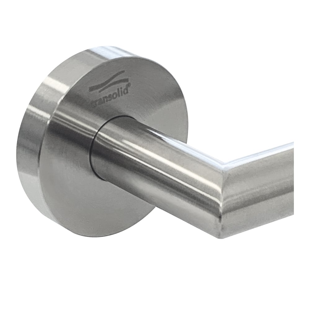 Juego de accesorios de baño decorativos de acero inoxidable cepillado de 3 piezas Turín Transolid: barra de toallas, porta papel higiénico, argolla de toallas y gancho para bata incluido.