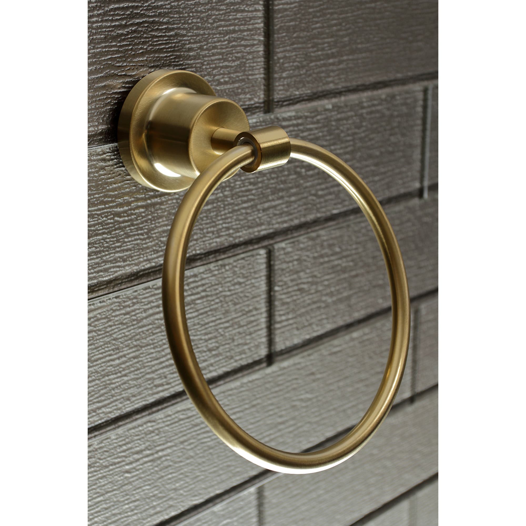 Juego de Accesorios de Baño Decorativos en Latón Cepillado de 5 Piezas Kingston Brass Concord: Barra de Toalla, Porta Papel, Argolla de Toalla, y Gancho para Bata incluidos