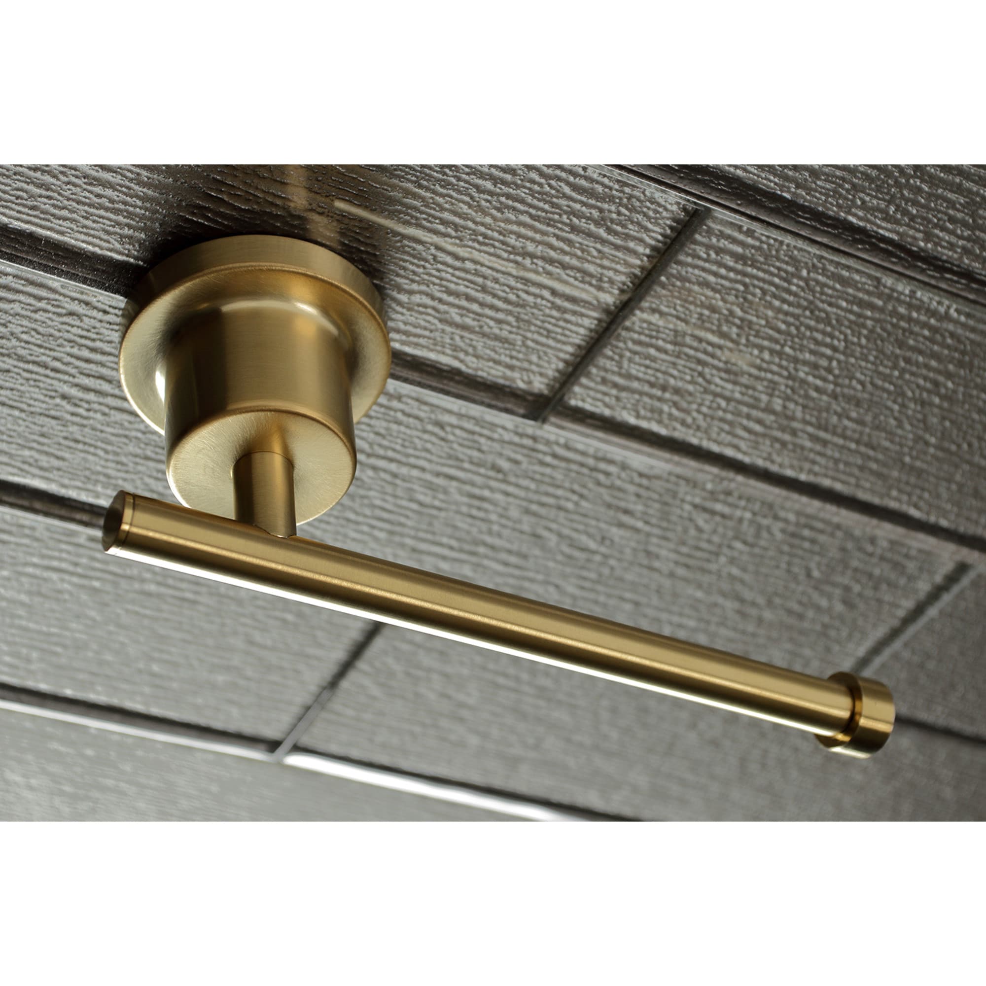Juego de Accesorios de Baño Decorativos en Latón Cepillado de 5 Piezas Kingston Brass Concord: Barra de Toalla, Porta Papel, Argolla de Toalla, y Gancho para Bata incluidos