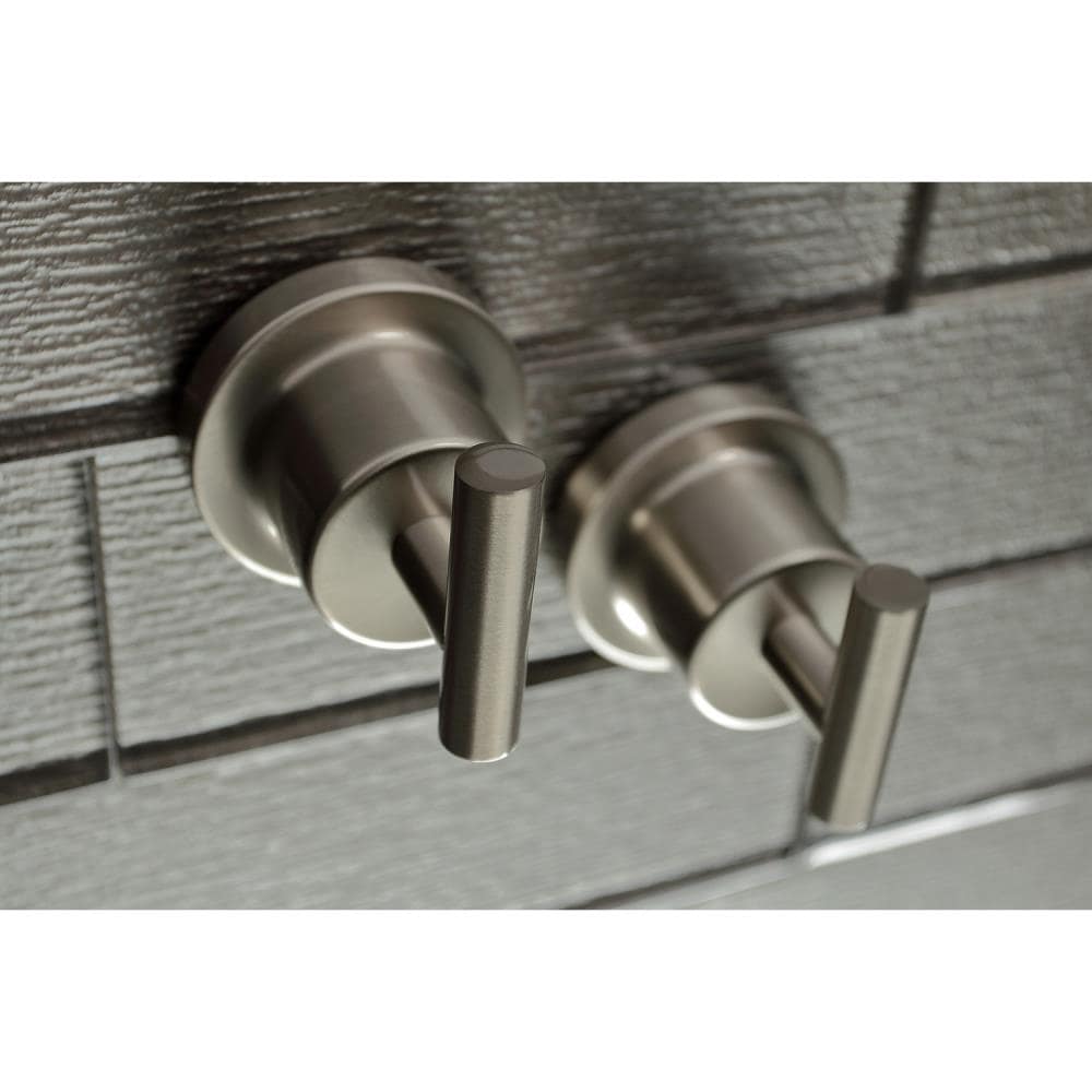 Juego de accesorios de baño decorativos de níquel cepillado de 5 piezas Kingston Brass Concord - Barra de toalla, portarrollos de papel higiénico, anillo de toalla, gancho para batas incluidos.