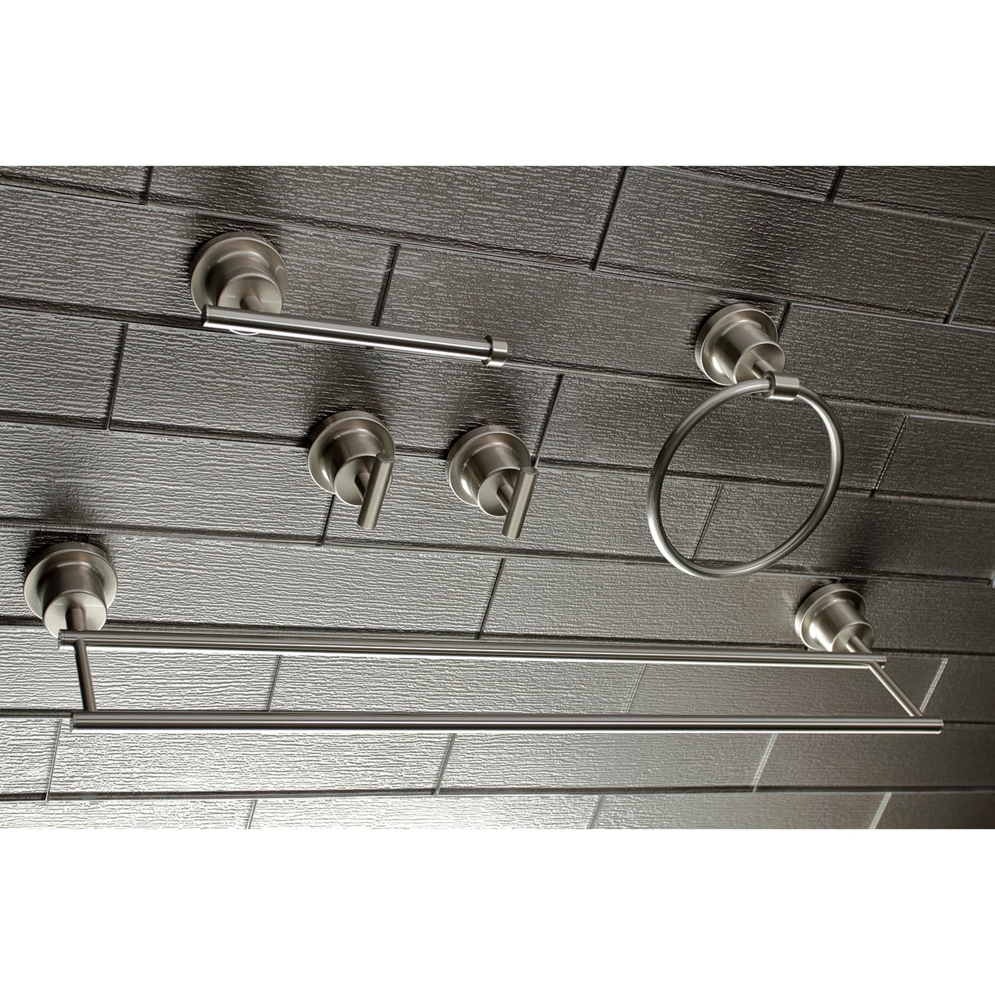 Juego de accesorios de baño decorativos de níquel cepillado de 5 piezas Kingston Brass Concord - Barra de toalla, portarrollos de papel higiénico, anillo de toalla, gancho para batas incluidos.