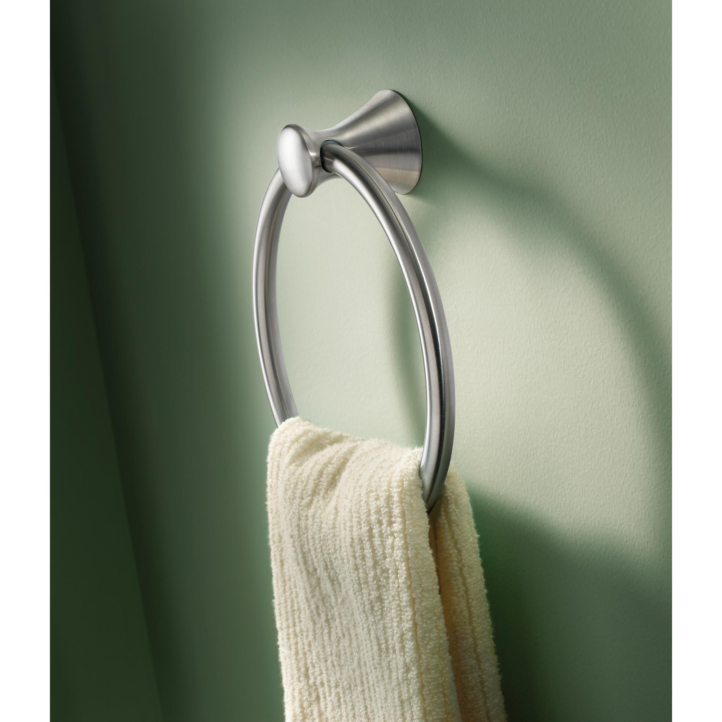 Juego de accesorios decorativos para baño de acero inoxidable Lahara de 4 piezas de Delta: Barra de toallas, soporte para papel higiénico, anillo para toallas y gancho para batas incluidos LAH64-SS-VK