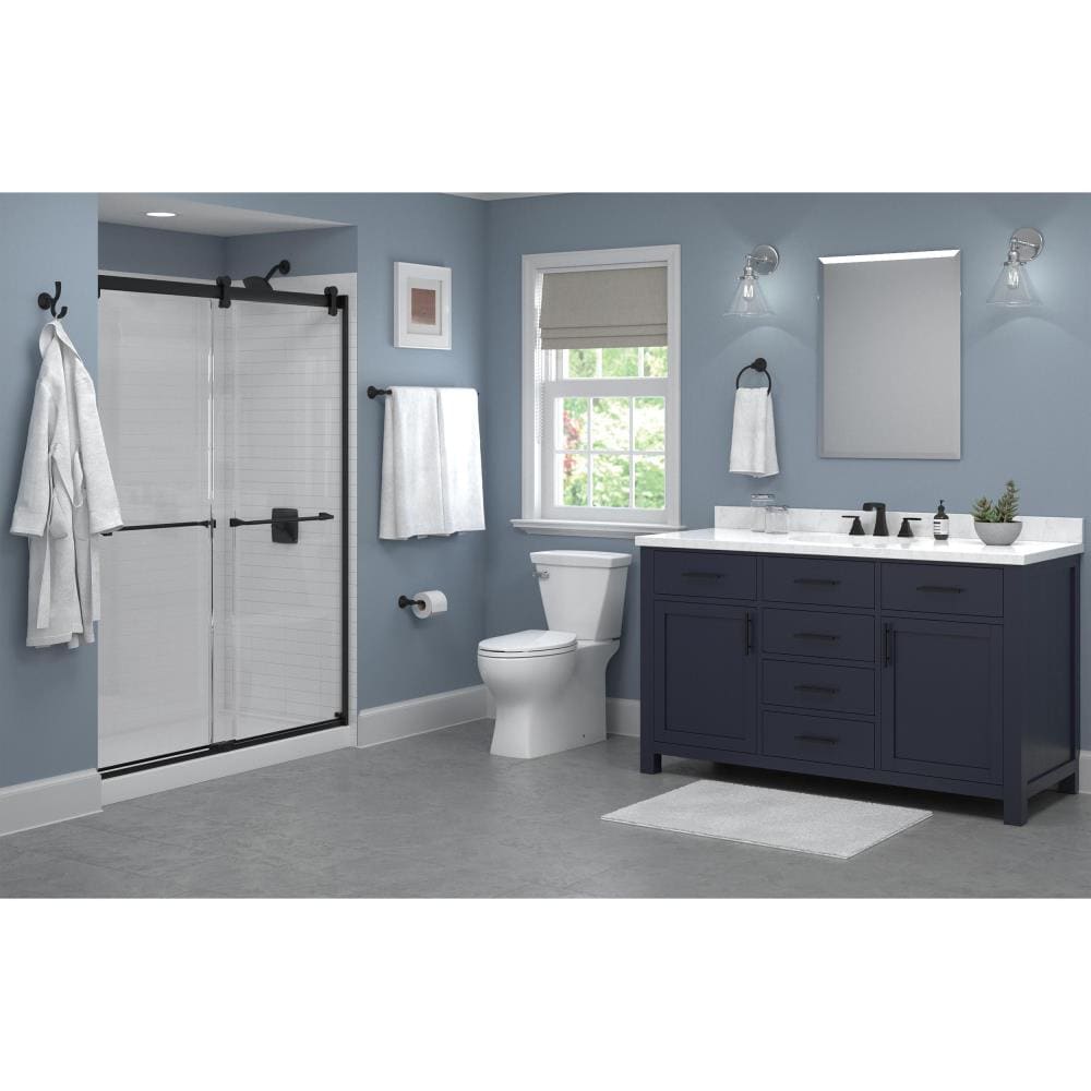 Juego de accesorios de baño decorativos en negro mate Ashlyn de 4 piezas Delta: Barra para toallas, portarrollos de papel, argolla para toallas y gancho para batas incluido ALY64-MB-VK