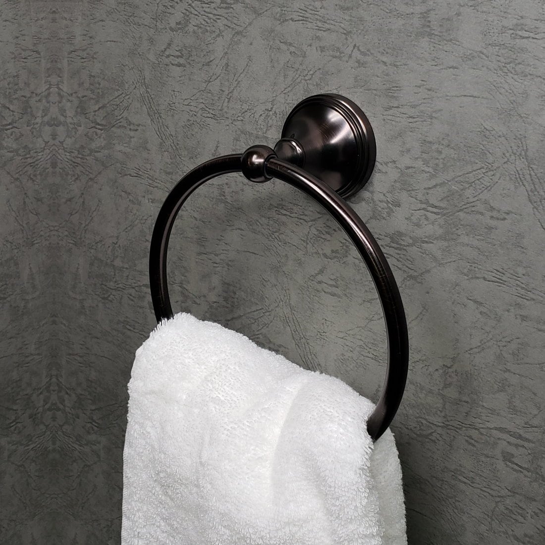 Juego de accesorios decorativos para baño en bronce aceitado ARISTA Annchester de 3 piezas: Barra de toalla, portarrollos y argolla para toallas (Incluye 5303-3SET-ORB)