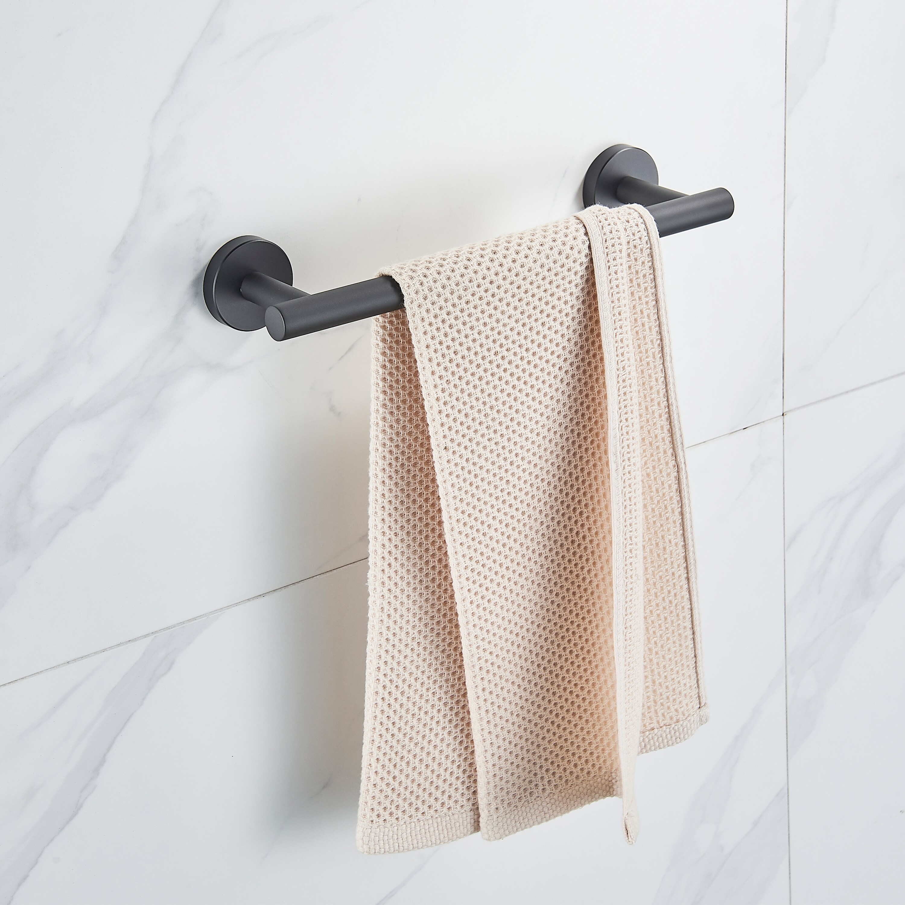 Juego de Accesorios de Baño Decorativos en Negro Mate de 4 Piezas - Barra de Toalla, Porta Papel Higiénico, Gancho para Batas incluido LL0216B-4