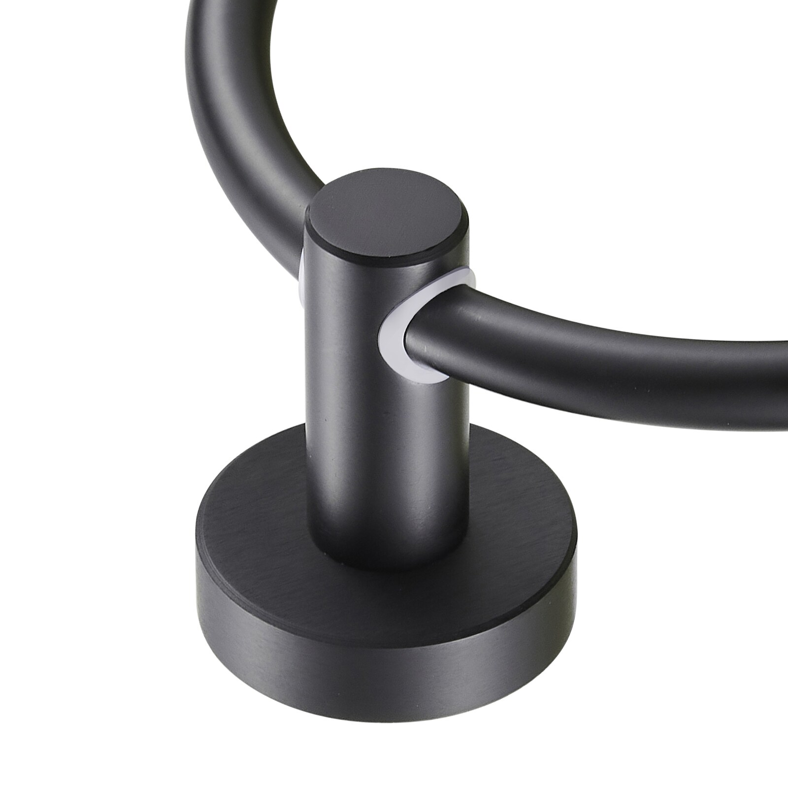 Juego de Accesorios de Baño Decorativos en Negro Mate de 6 Piezas Cobbe, Incluye Barra para Toallas, Porta Papel de Baño, Argolla para Toallas y Gancho para Batas