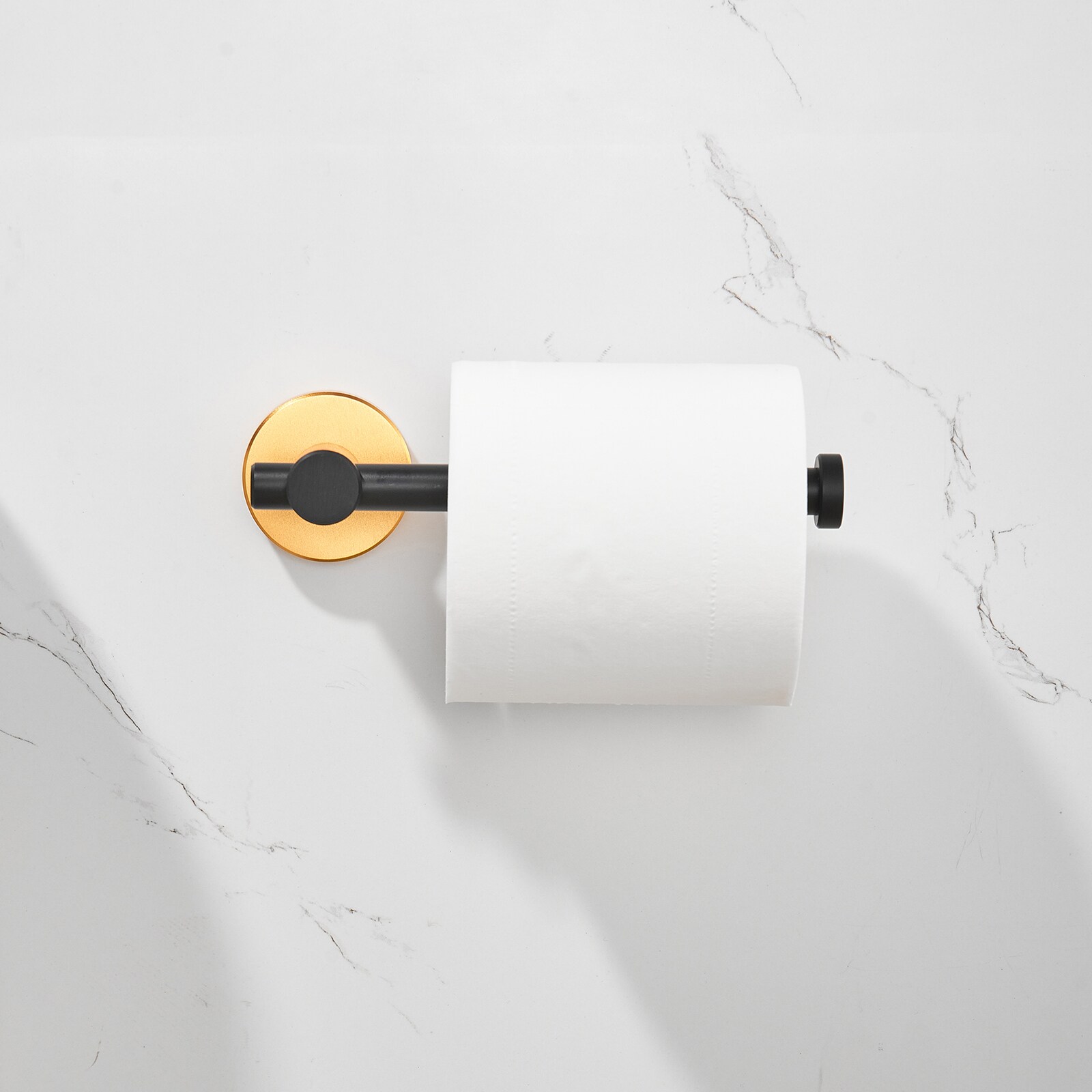 Juego de accesorios de baño decorativos en negro y dorado de 3 piezas con barra para toallas, porta papel higiénico y argolla para toallas Cobbe LSKBHS03034