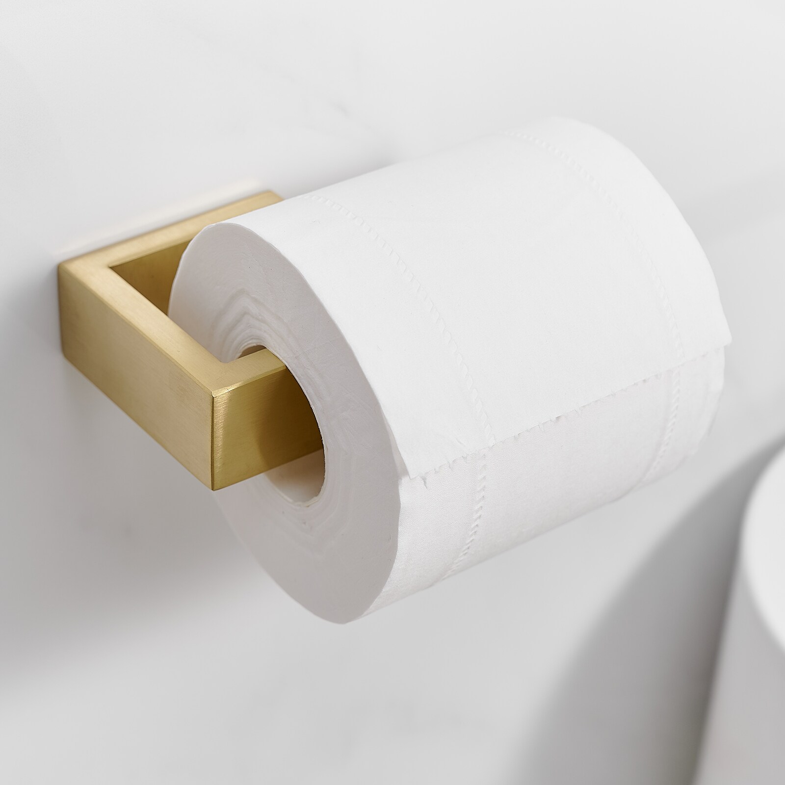 Juego de Accesorios para Baño en Dorado Cepillado de 4 Piezas: Barra para Toallas, Portarrollos de Papel Higiénico, Gancho para Batas incluido A-91001-BG