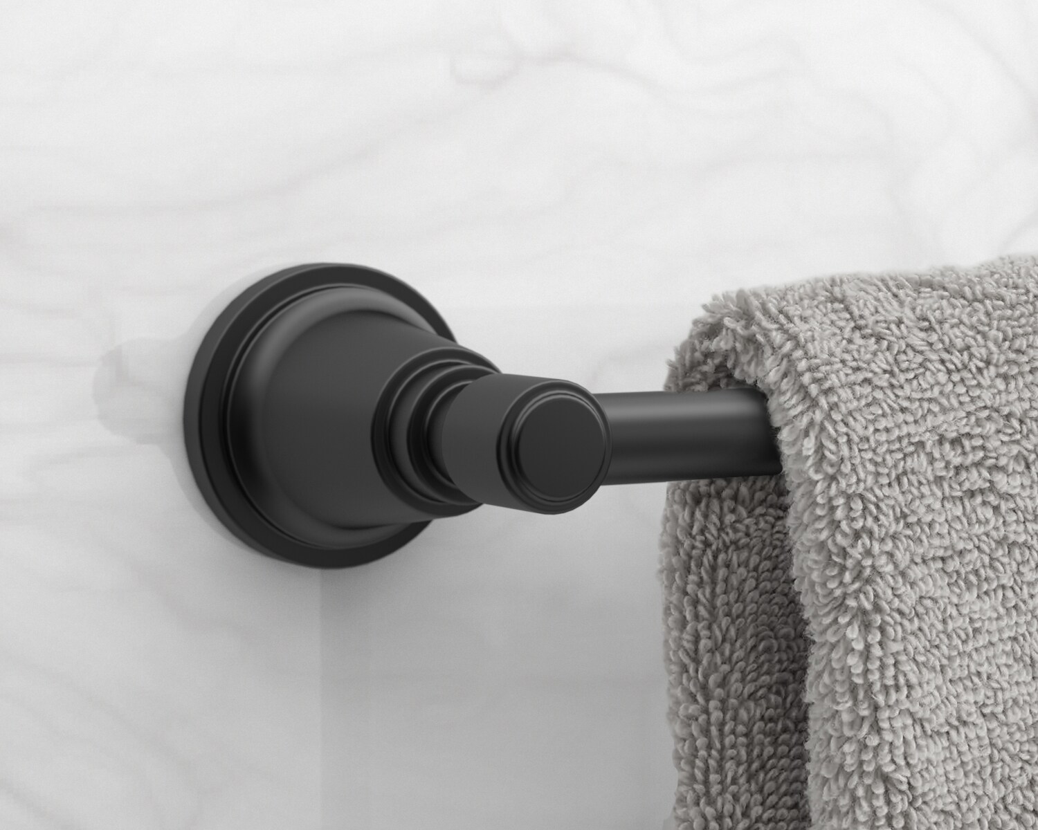 Juego de 3 piezas de accesorios de baño decorativos en negro mate Townley de allen + roth - Barra de toalla, porta papel higiénico, argolla para toalla incluidos BTH-033-R8004-MB