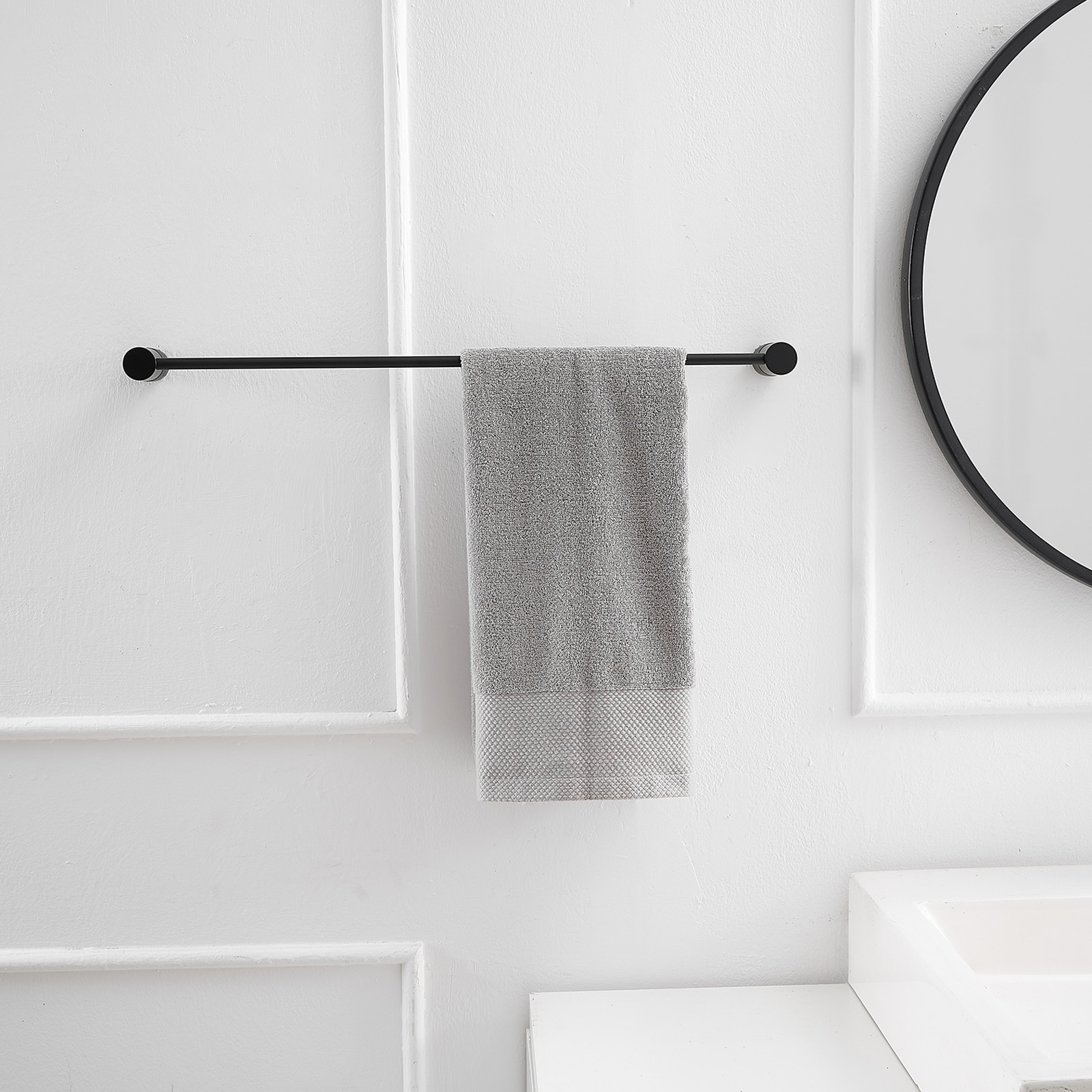 Juego de Accesorios de Baño Mate Negro Decorativo de 4 Piezas - Barra de Toallas, Porta Papel Higiénico, Gancho para Batas incluidos A-91056-B