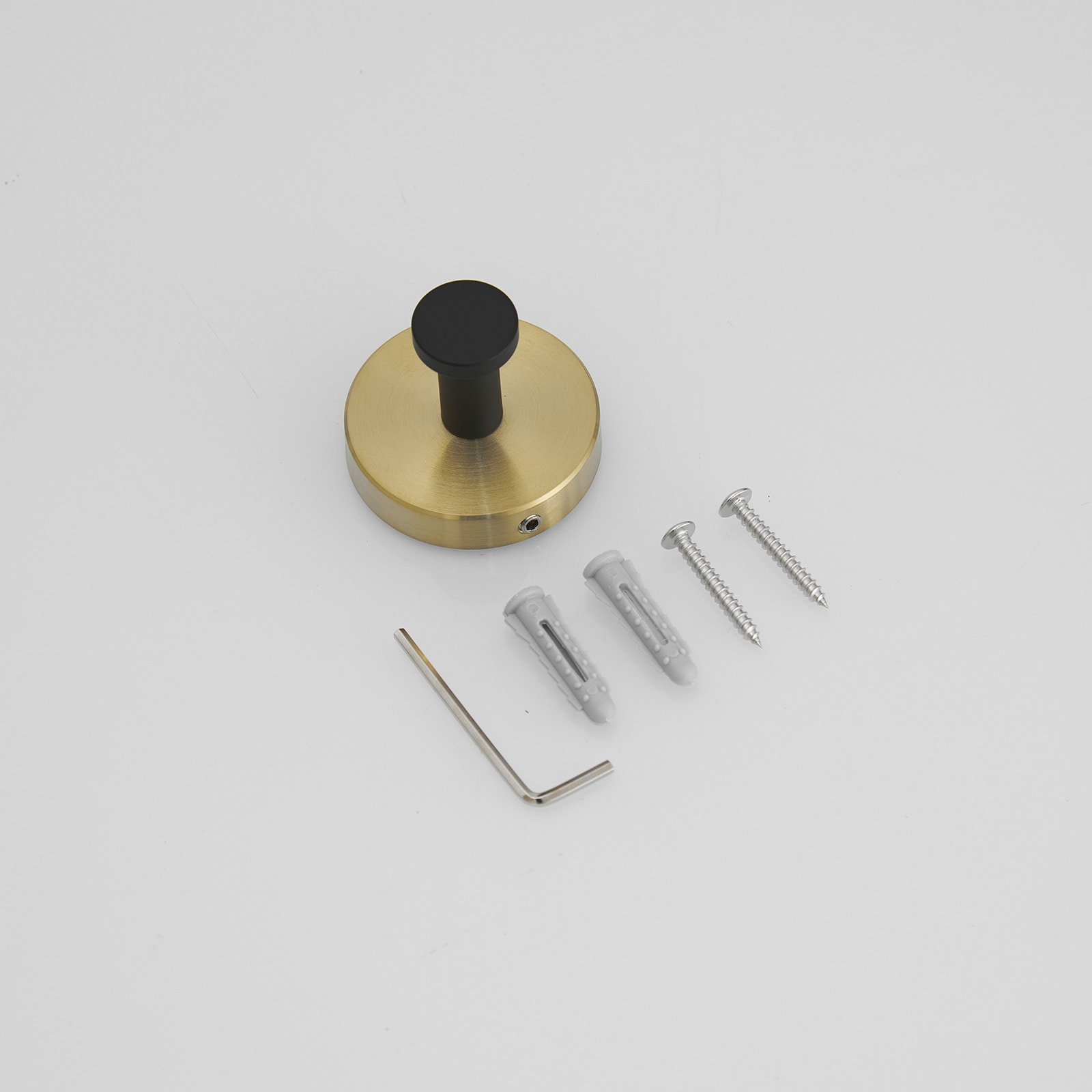 Juego de accesorios para baño decorativo negro y dorado de 3 piezas con anillo para toallas y gancho para batas incluidos A-91063-GBK