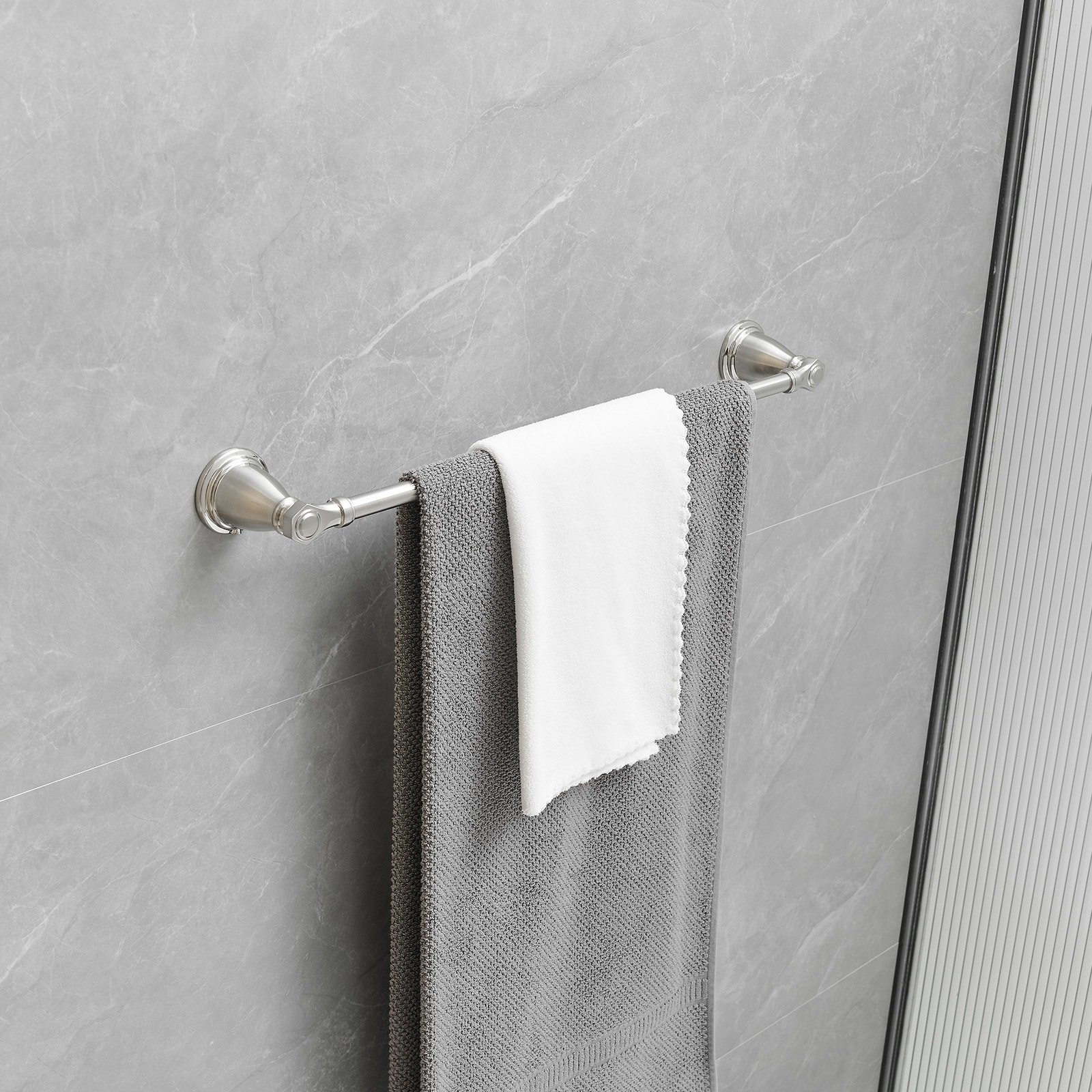 Juego de Accesorios Decorativos para Baño de Níquel Cepillado de 4 Piezas - Barra de Toallas, Portarrollos de Papel Higiénico, Gancho para Batas incluido A-91066-N