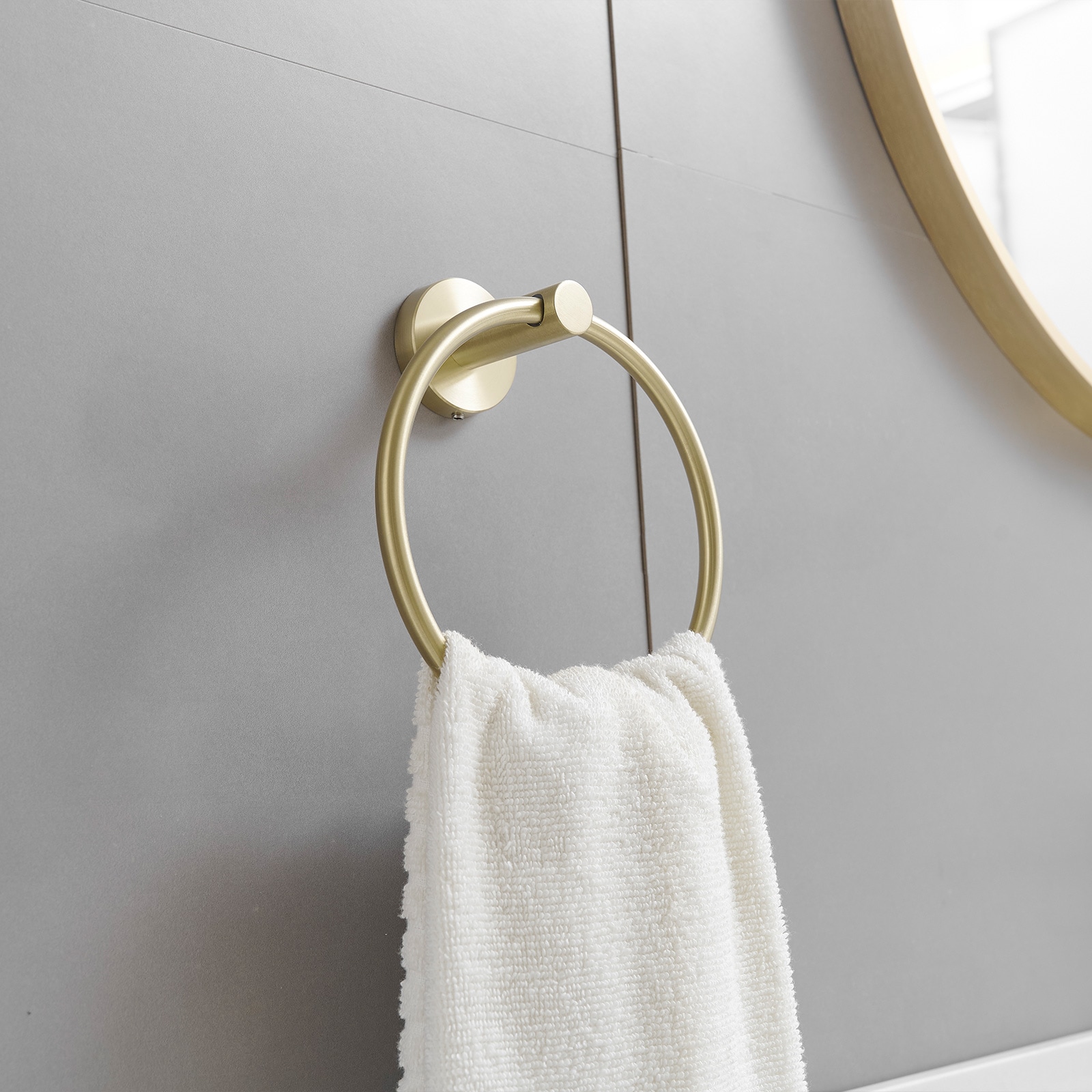 Juego de Herrajes para Baño Decorativo en Acabado Dorado Cepillado de 3 Piezas con Argolla para Toallas y Gancho para Batas incluidos A-91063-BG