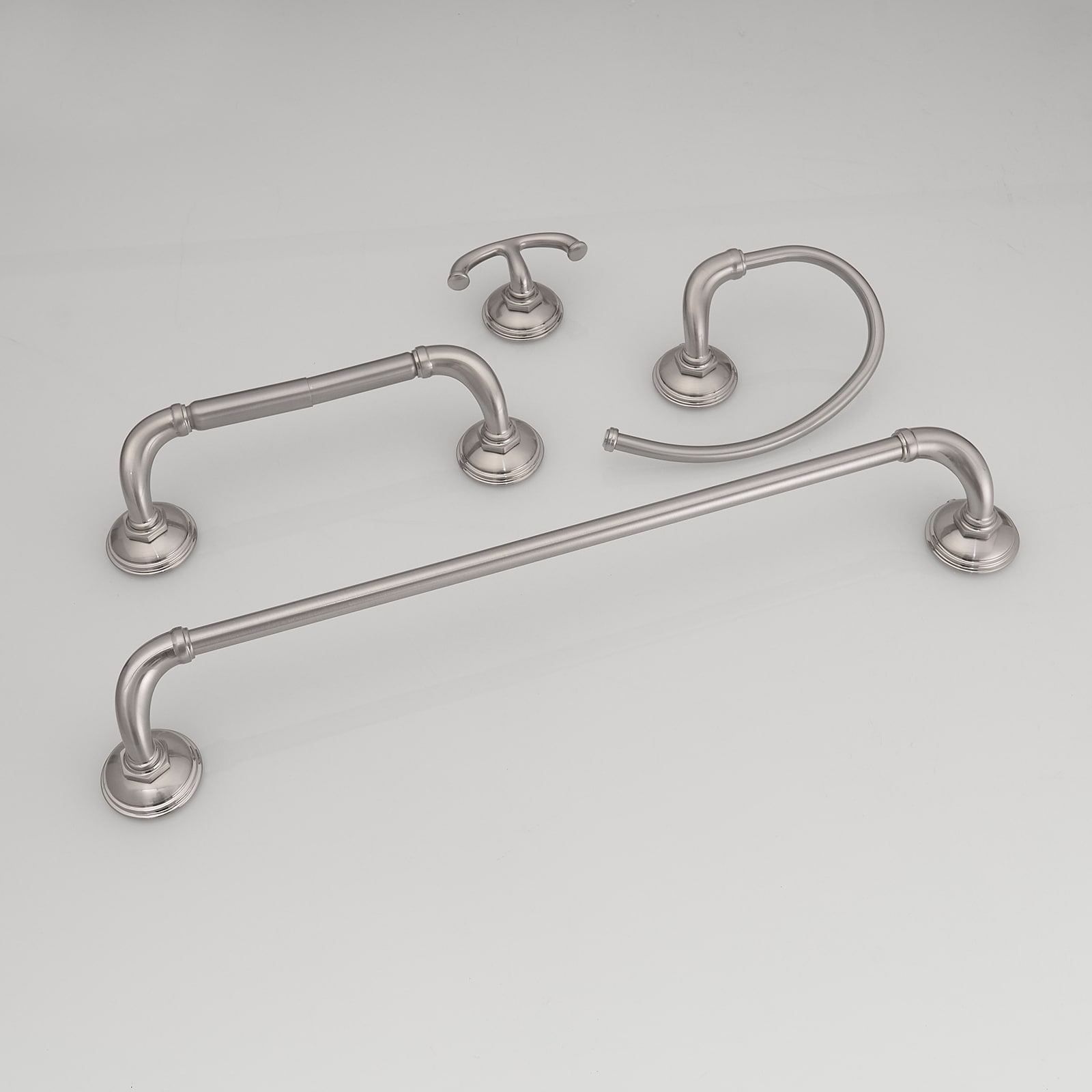 Juego de accesorios decorativos para baño de níquel cepillado de 4 piezas: barra de toalla, porta papel higiénico y gancho para batas incluidos A-91067-N