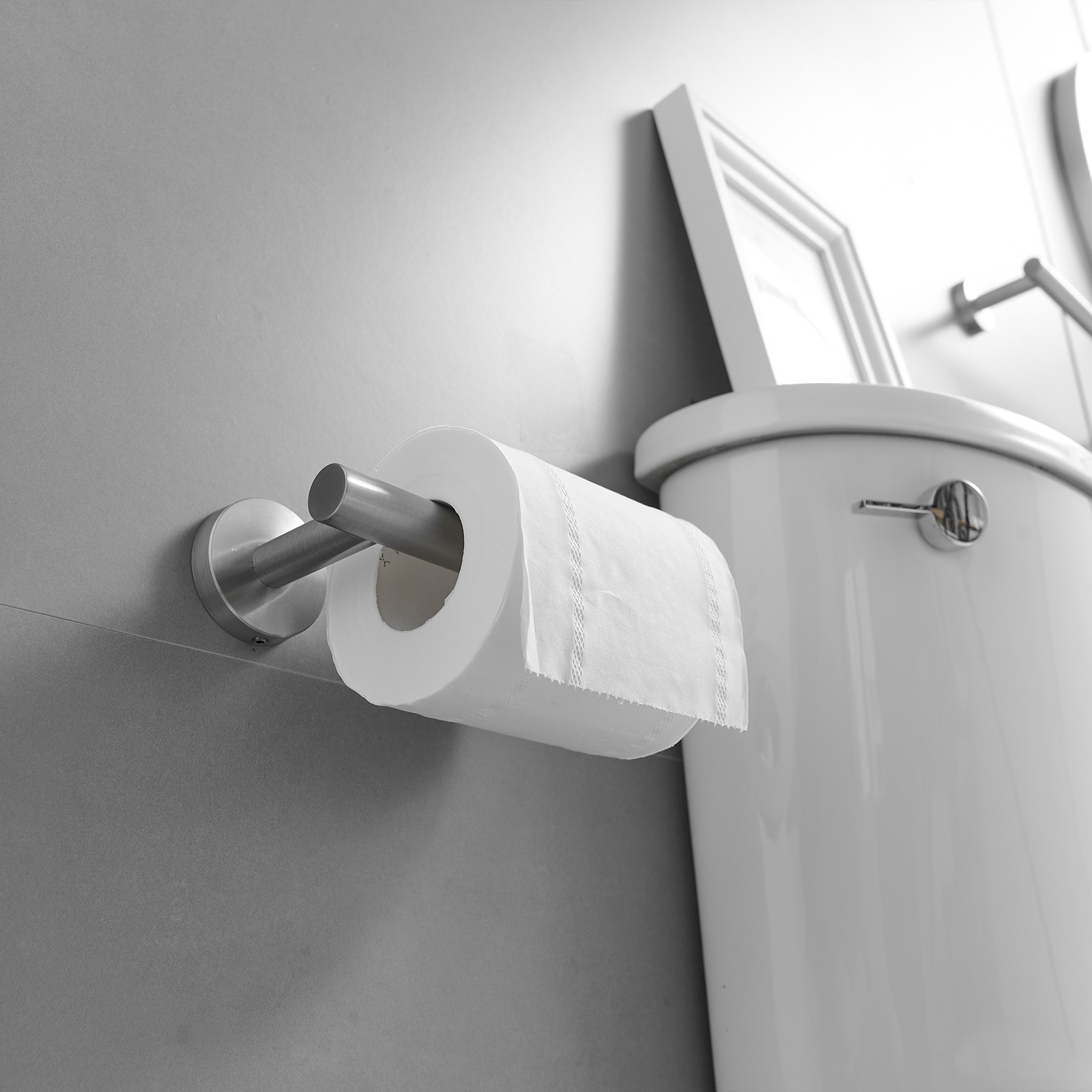 Juego de Accesorios de Baño Decorativos de Níquel Cepillado de 4 Piezas Incluye Portarrollos de Papel Higiénico, Toallero, y Gancho para Bata