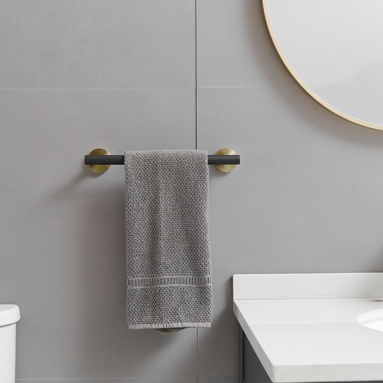 Juego de Accesorios de Baño Decorativos Negro y Dorado de 3 Piezas - Barra de Toallas, Porta Papel Higiénico y Gancho para Batas Incluidos A-91062-GBK-3