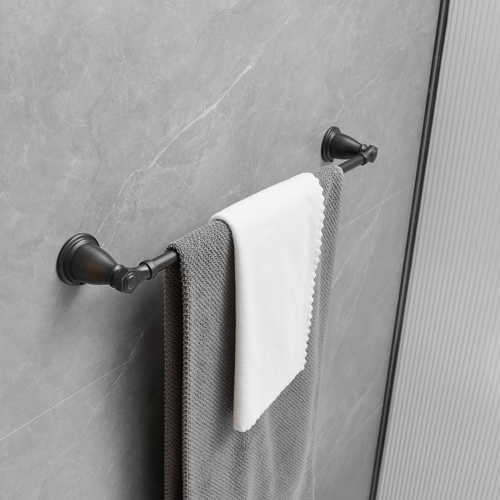 Juego de 4 piezas de Accesorios Decorativos para Baño en Bronce Frotado con Aceite - Barra de Toalla, Porta Papel Higiénico, Gancho para Batas incluidos A-91066-ORB