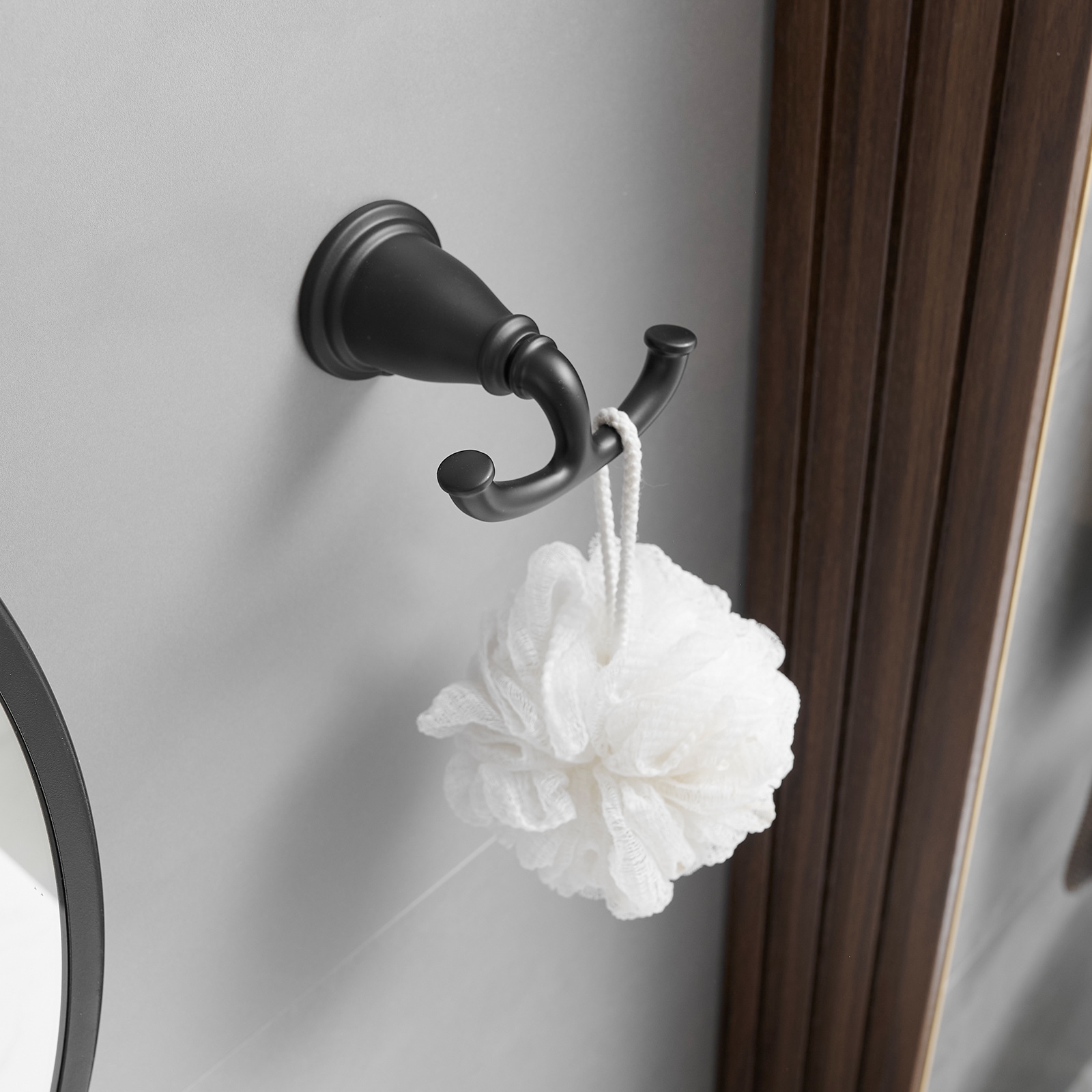 Juego de accesorios de baño decorativos en negro mate de 4 piezas: Barra de toallas, portarrollos, gancho de batas incluidos A-91066-B