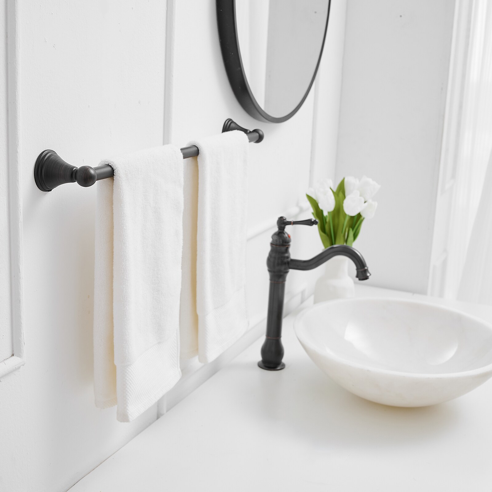 Juego de accesorios de baño decorativos en bronce aceitado de 3 piezas - Barra de toallas, portarrollos de papel higiénico, argolla para toallas (incluye R004-ORB-24)