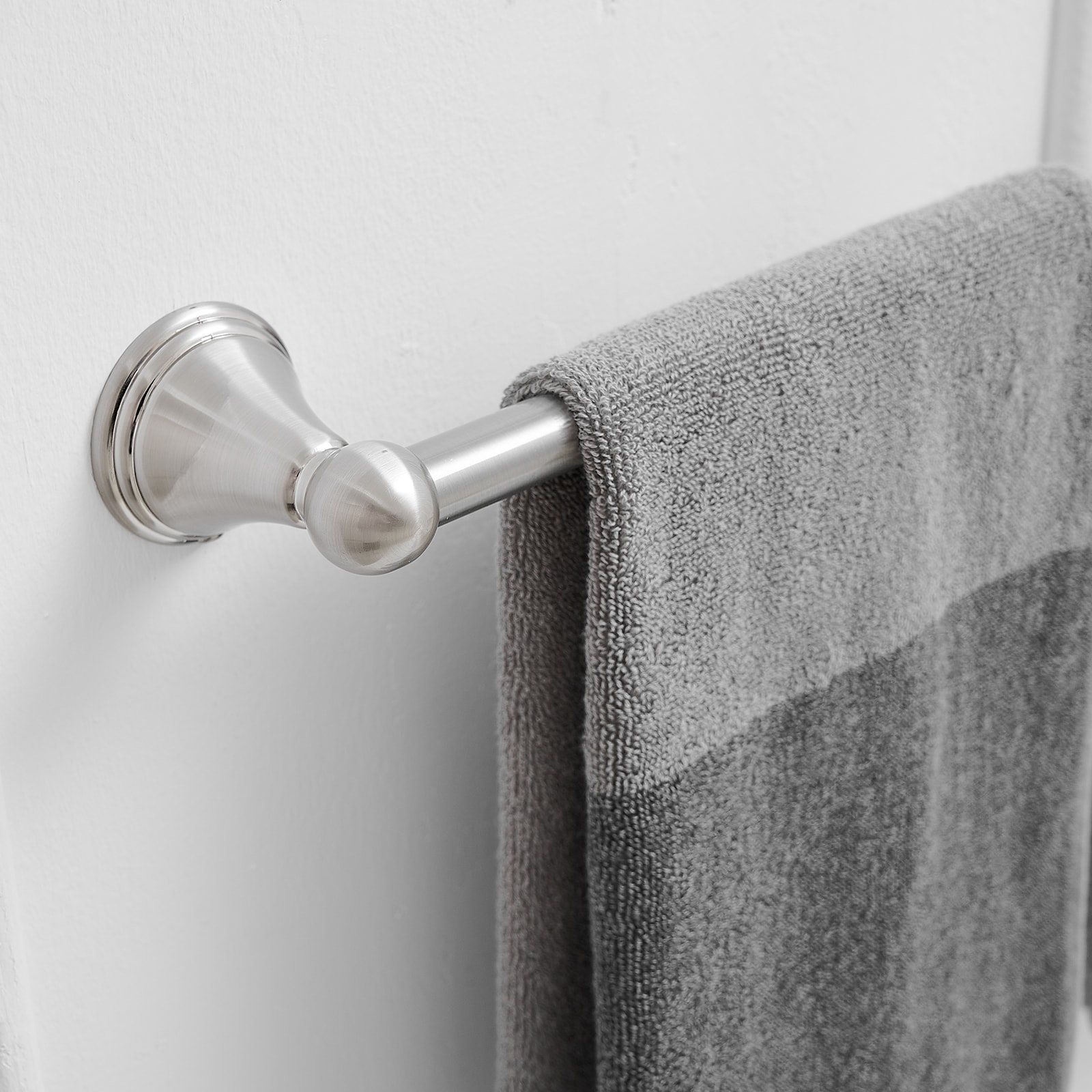 Juego de Accesorios de Baño Decorativos de Níquel Cepillado de 3 Piezas - Barra de Toallas, Porta Papel Higiénico, Argolla para Toallas, Incluido R004-N-24