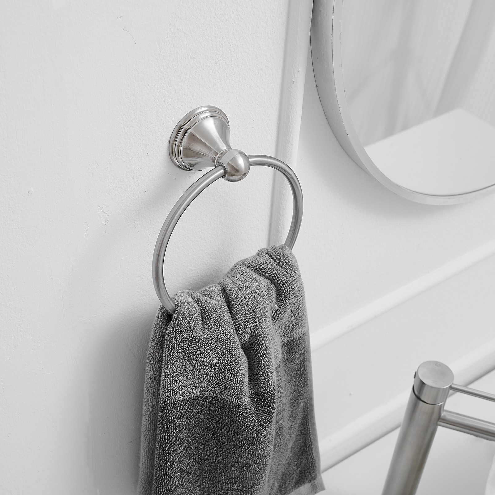 Juego de Accesorios de Baño Decorativos de Níquel Cepillado de 3 Piezas - Barra de Toallas, Porta Papel Higiénico, Argolla para Toallas, Incluido R004-N-24