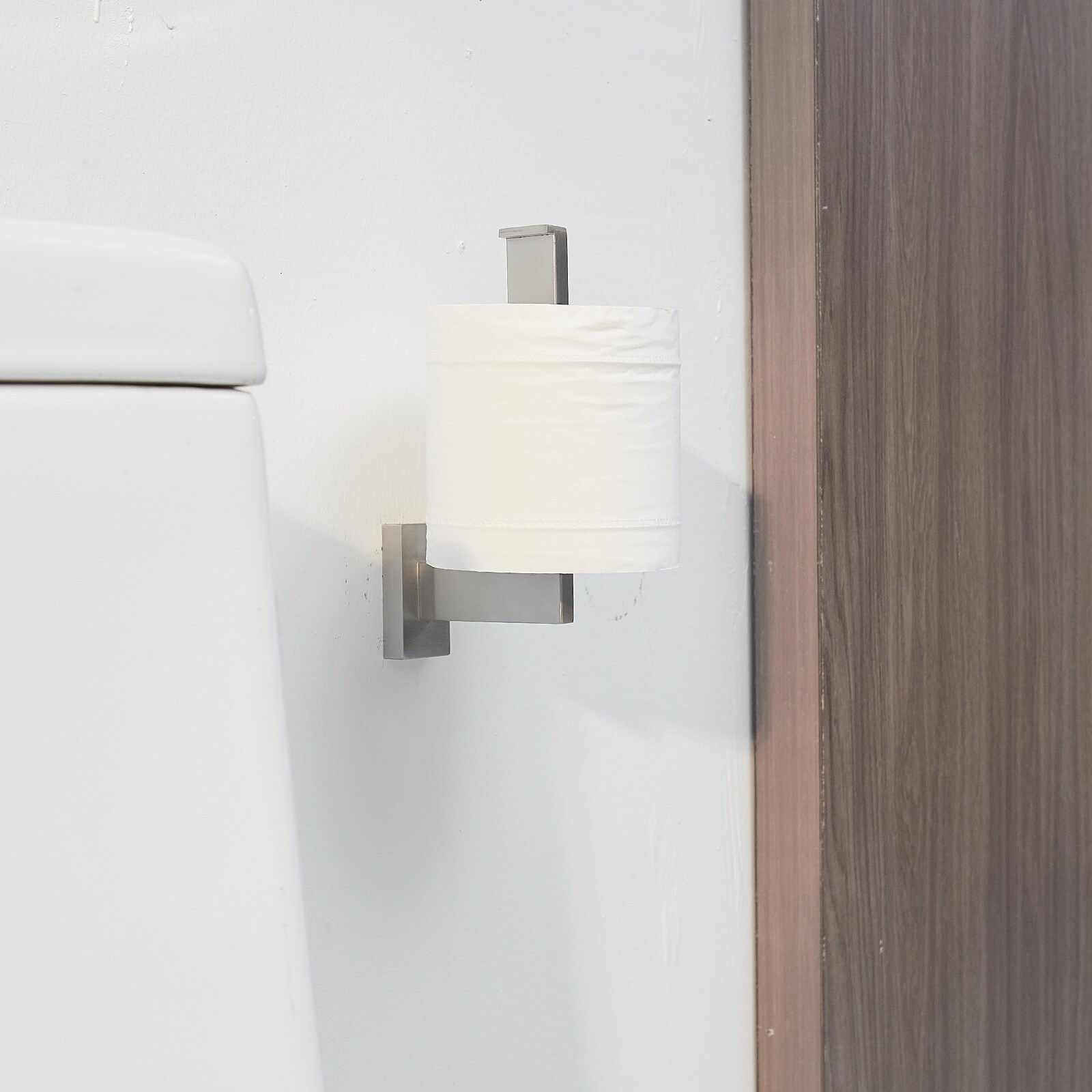 Juego de accesorios de baño decorativos de níquel cepillado de 4 piezas - Barra de toalla, portarrollos de papel higiénico, gancho para batas incluidos A-91014-S-N