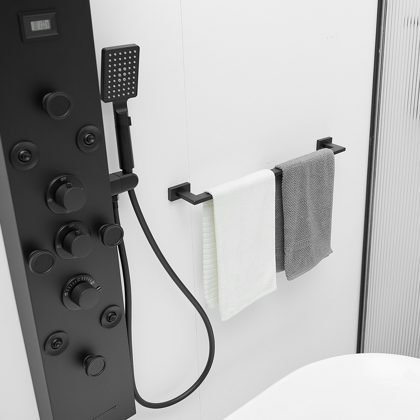 Juego de accesorios de baño decorativos en negro mate de 4 piezas, incluye barra de toallas, portarrollos y gancho para batas A-91014-S-B.