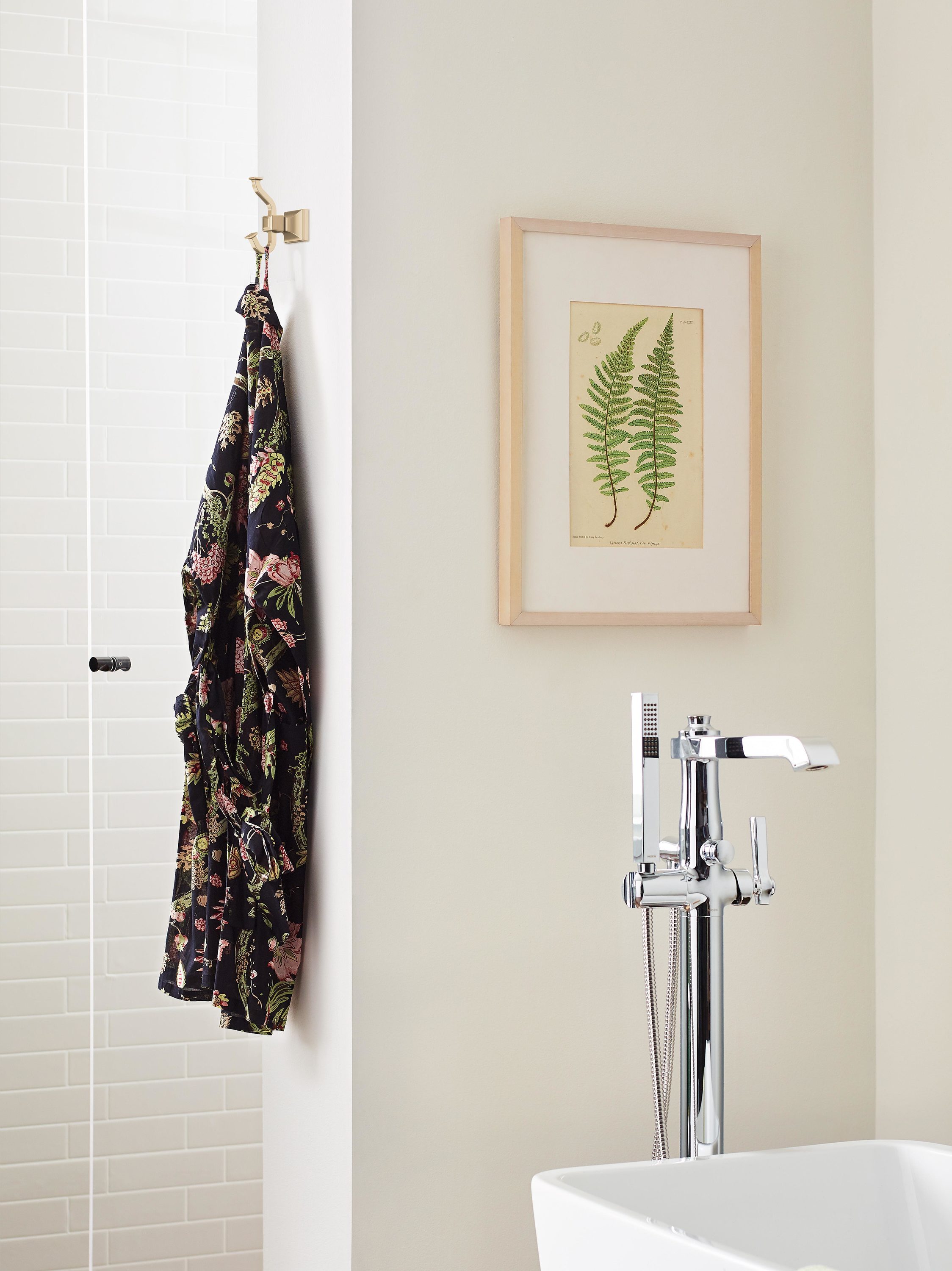 Colgador de Toallas de Pared Individual en Bronce Champagne - Amerock Mulholland BH36020CZ