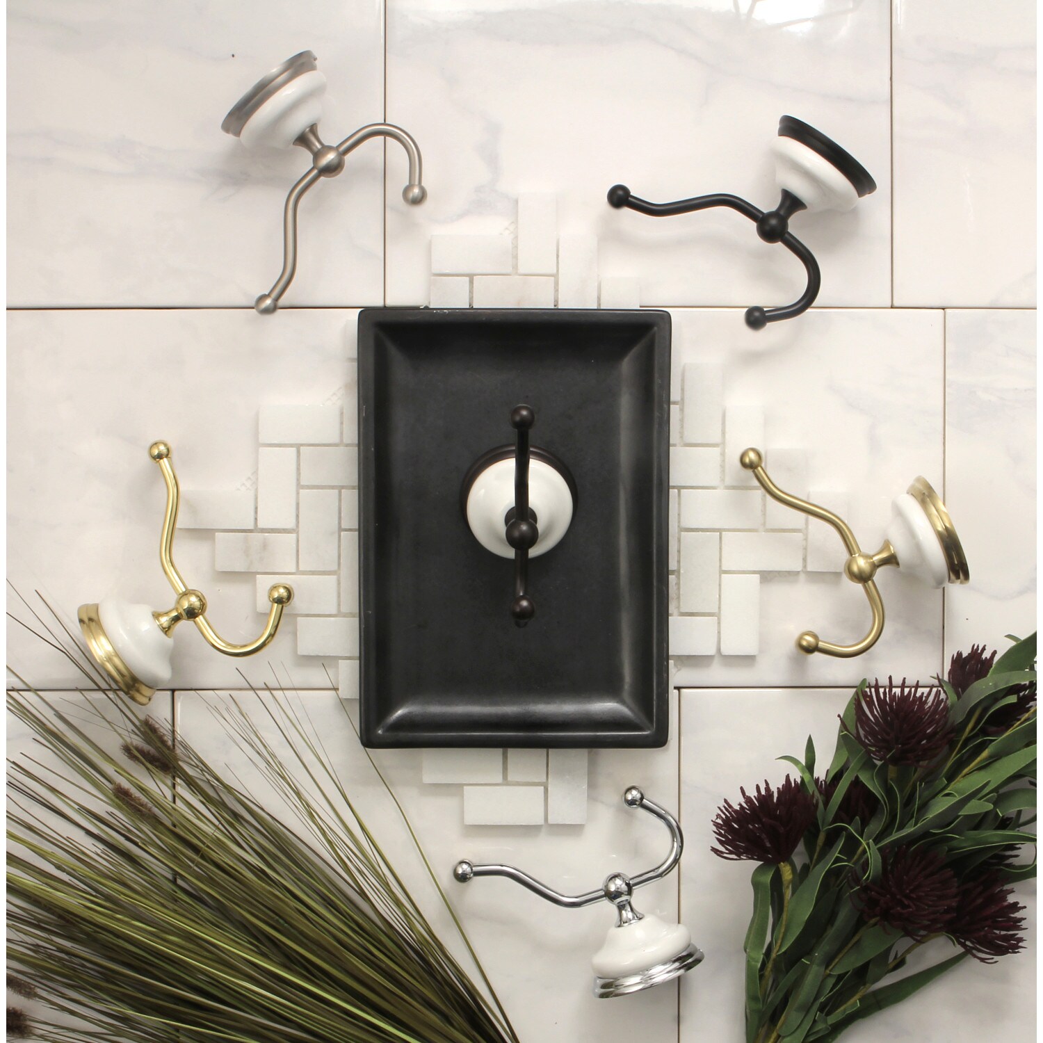 Colgador de toallas de pared doble de bronce aceitado estilo victoriano de Kingston Brass