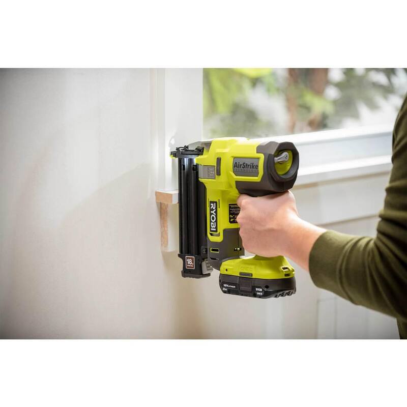 RYOBI ONE+ 18V 18-Gauge Clavadora de Brad AirStrike inalámbrica Kit con batería de 2.0 Ah y cargador - P321K2