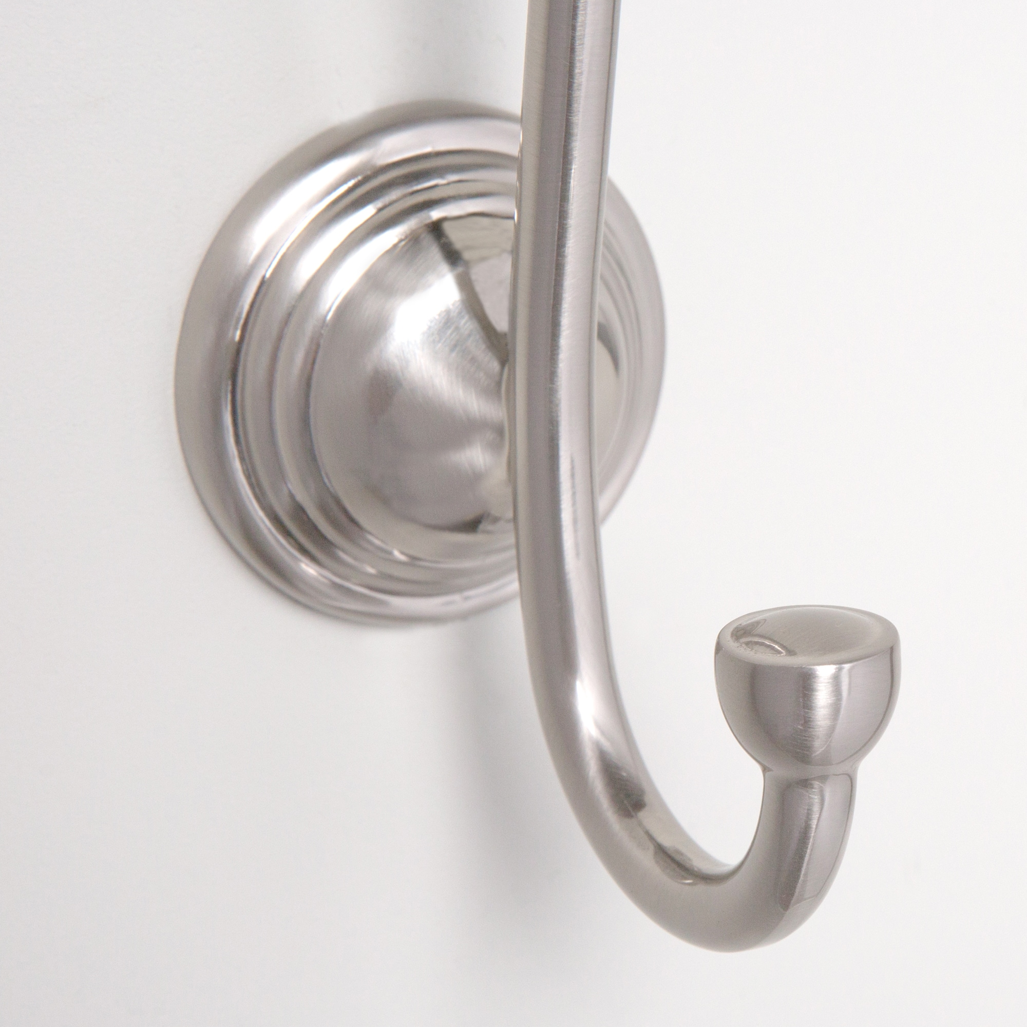 Gancho para toallas para montar en la pared, doble, de níquel cepillado - allen + roth Jordon
