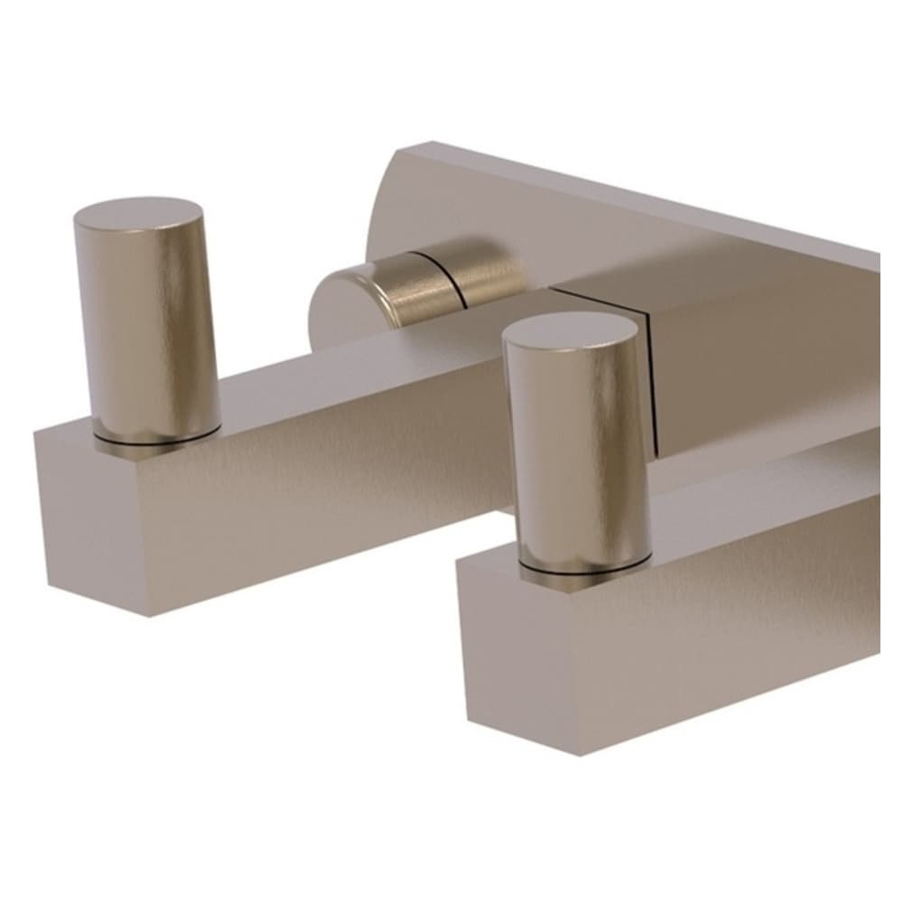 Colgador de toallas de pared de 6 ganchos en acabado pewter antiguo de Montero.