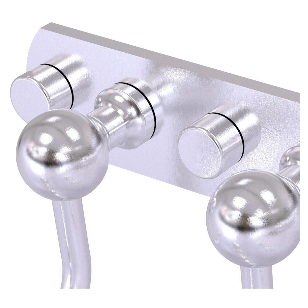 Gancho para Toallas de Montaje en Pared con Tres Ganchos - Acabado Satinado en Cromo, Línea de Prestigio Skyline de Allied Brass