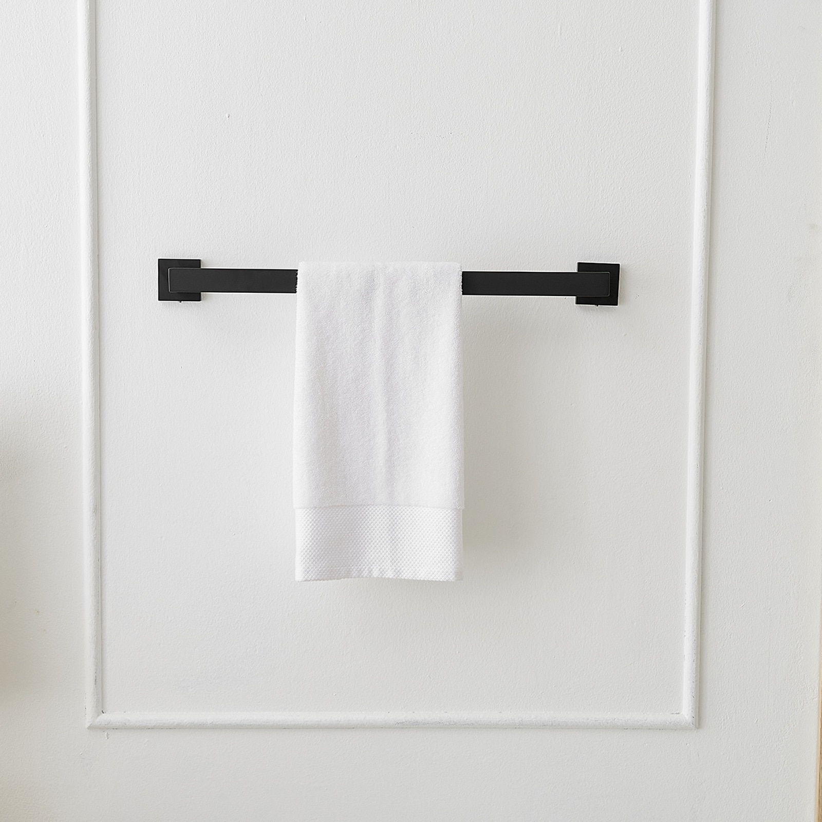 Papelera de baño de pie negro mate con espacio para rollo y almacenamiento - BWE 91040-B
