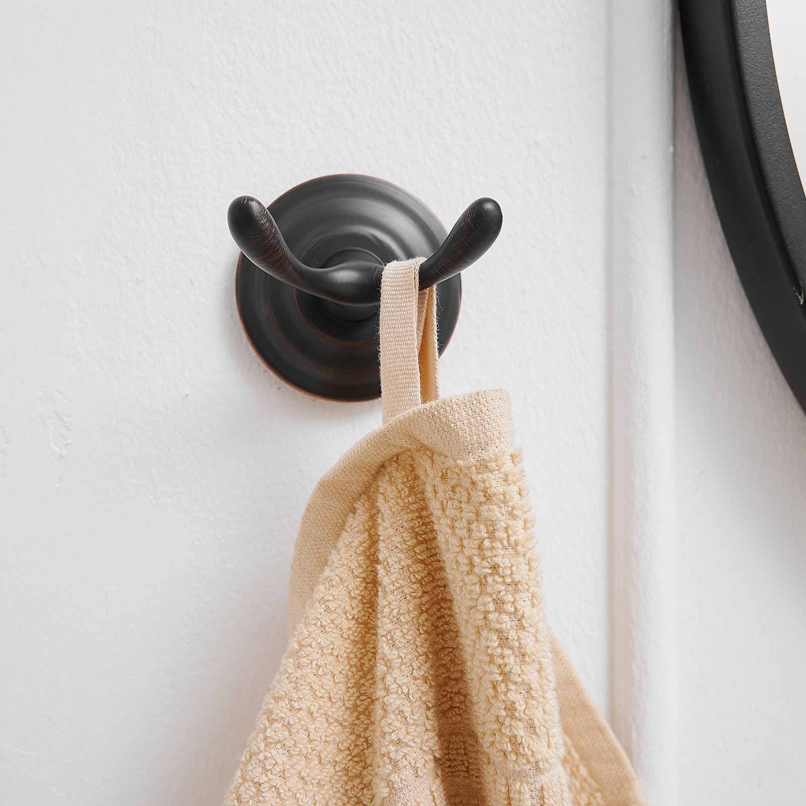 Gancho de Toalla de Montaje en Pared de Bronce Aceitado con 6 Ganchos TH001-6-ORB