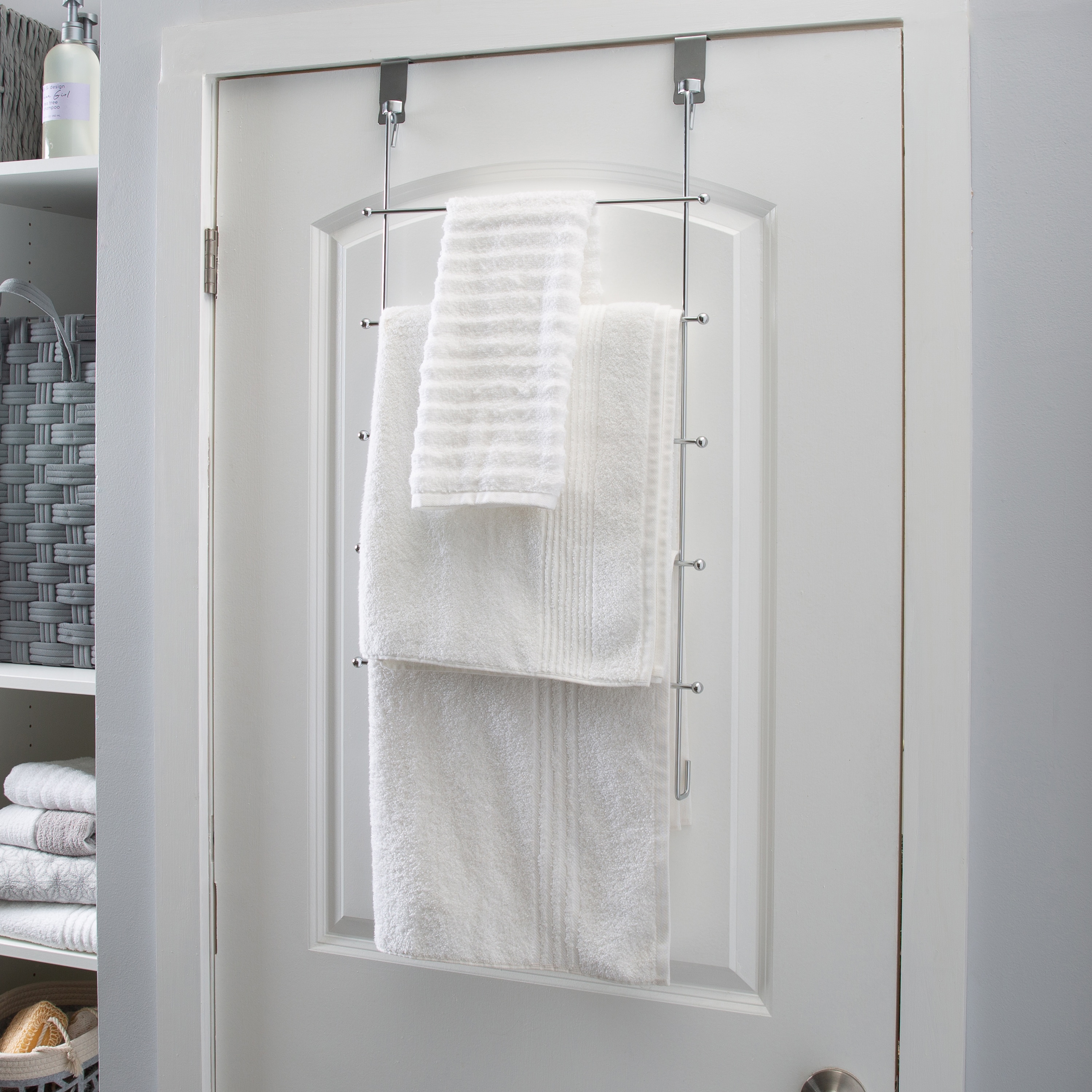 Colgador de Toallas con 5 Ganchos de Cromo para Puerta NH-1762 de Organízalo Todo