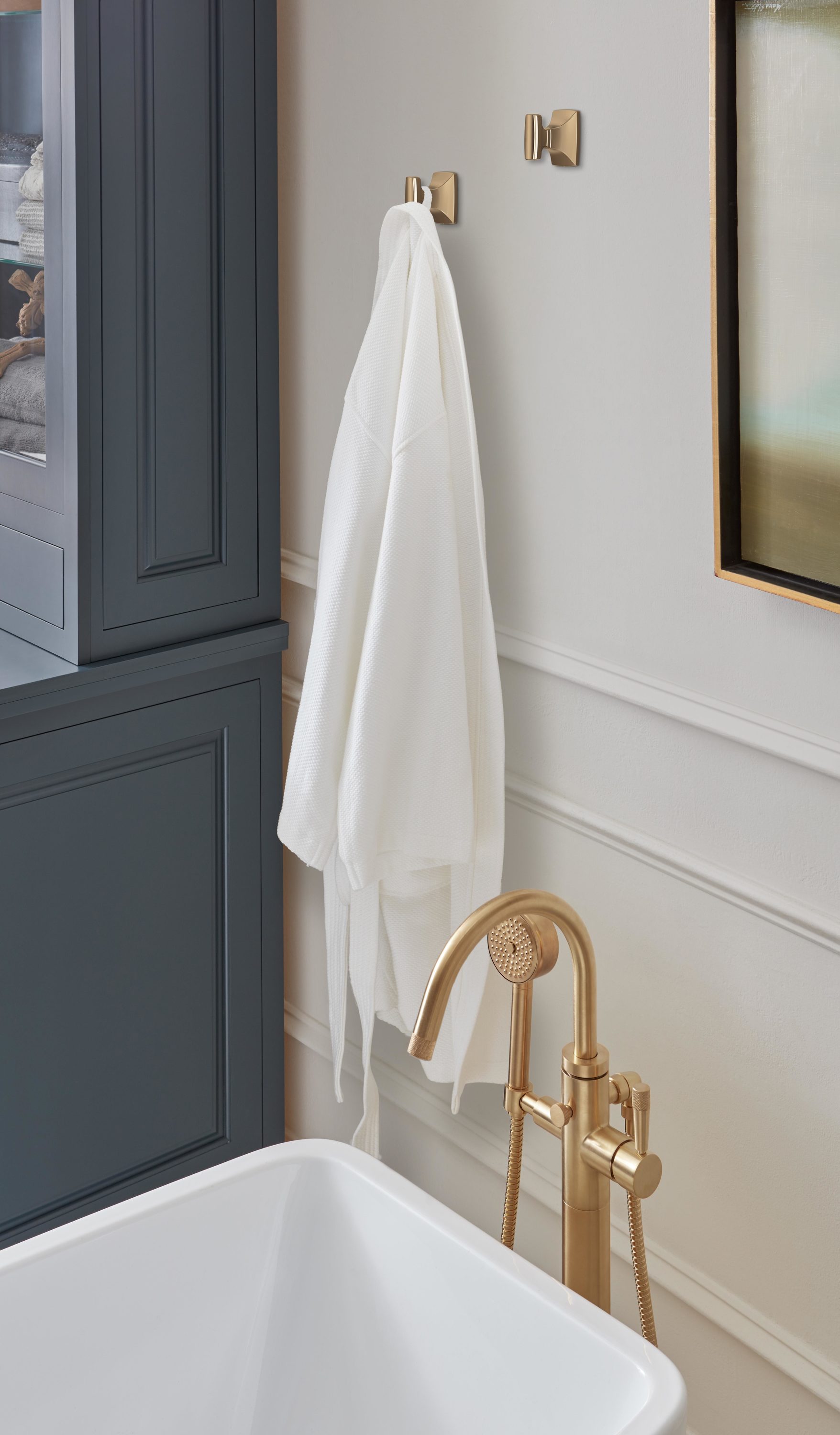 Amerock Highland Ridge Gancho para toalla de montaje en pared color bronce champan BH36010CZ