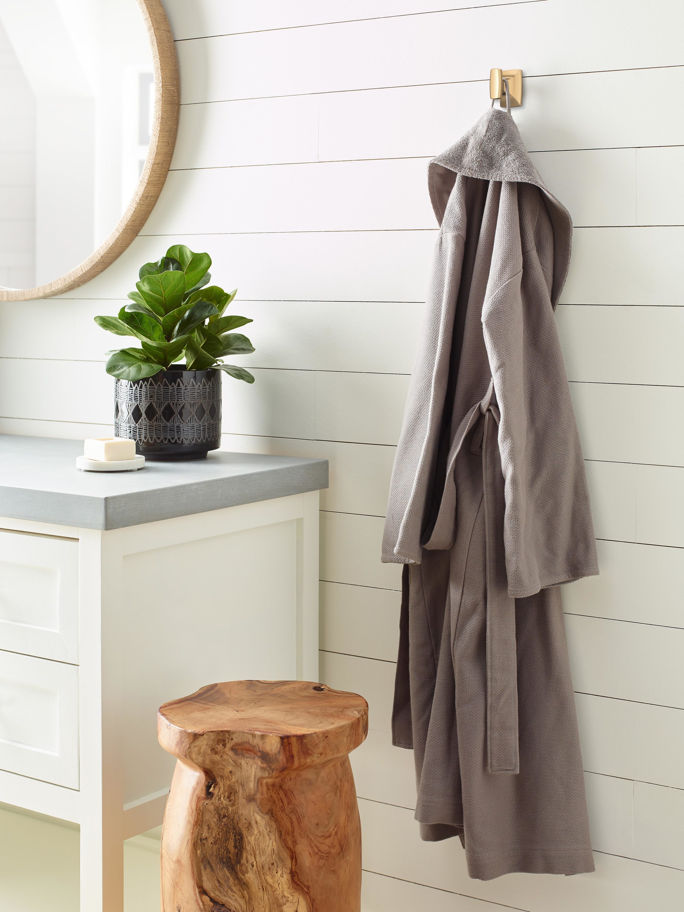 Amerock Highland Ridge Gancho para toalla de montaje en pared color bronce champan BH36010CZ
